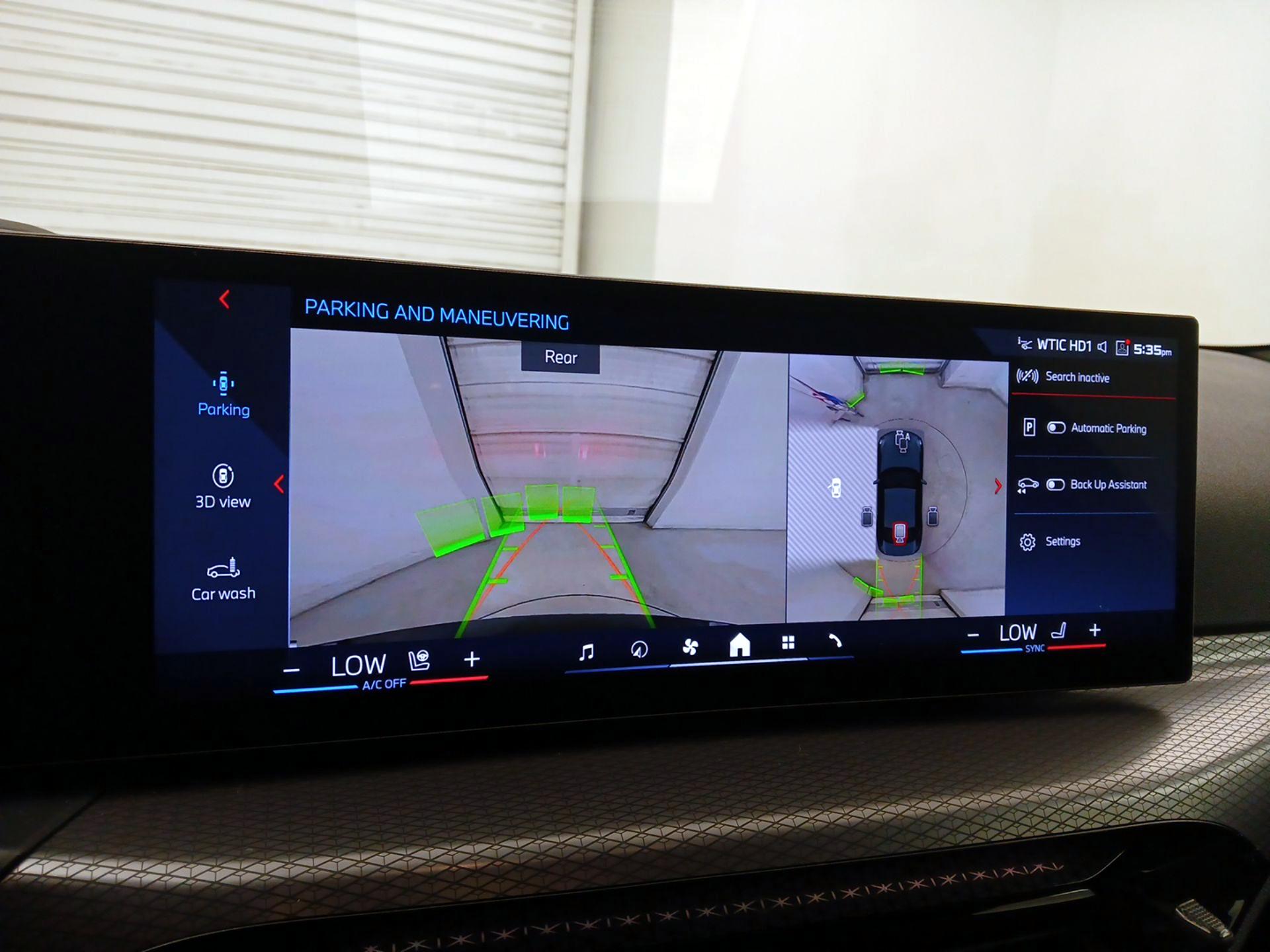 Thumbnail: 2025 BMW 2 Series - 15