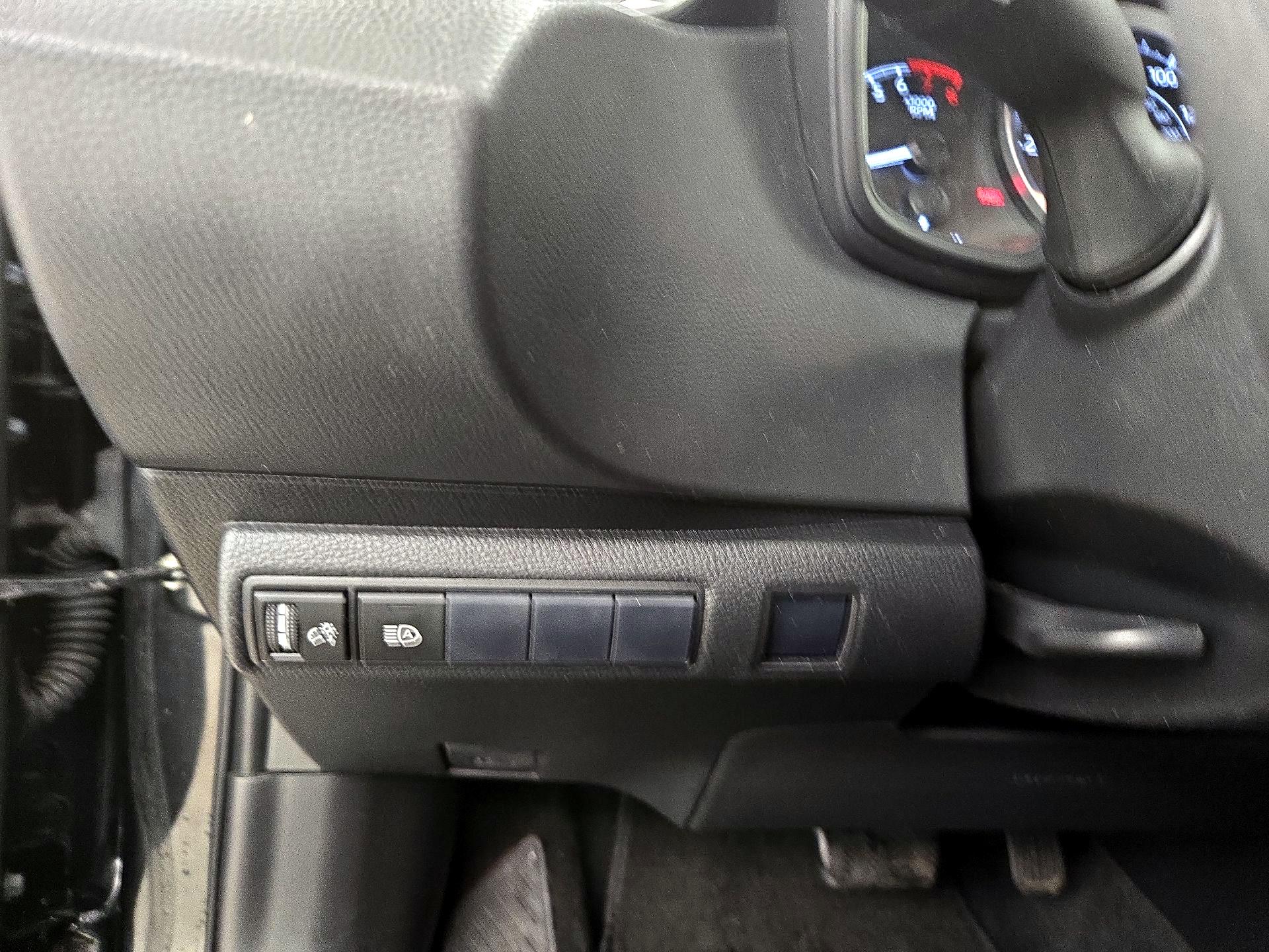 Thumbnail: 2020 Toyota Corolla - 13