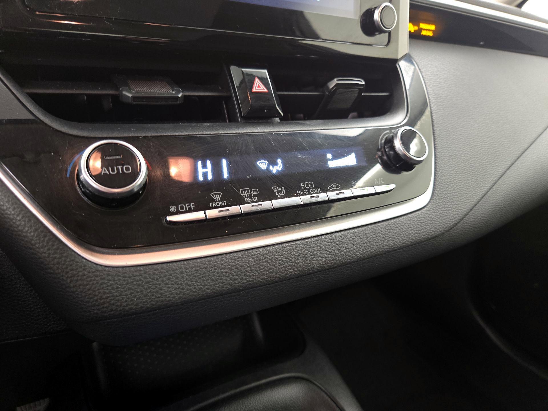 Thumbnail: 2020 Toyota Corolla - 16