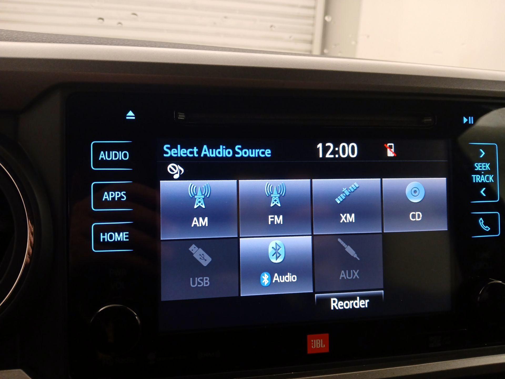 Thumbnail: 2019 Toyota Tacoma - 15