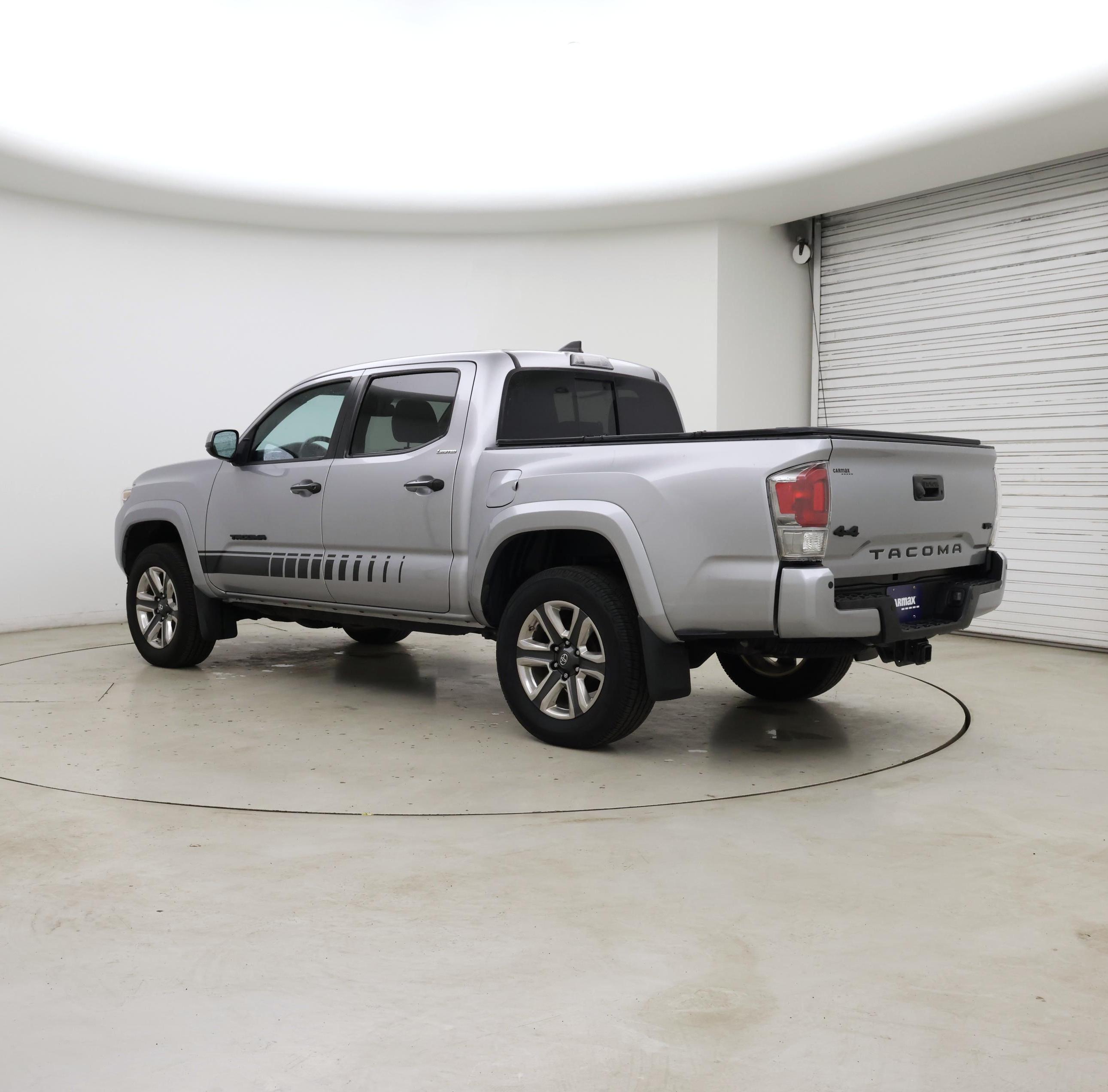 Thumbnail: 2019 Toyota Tacoma - 2