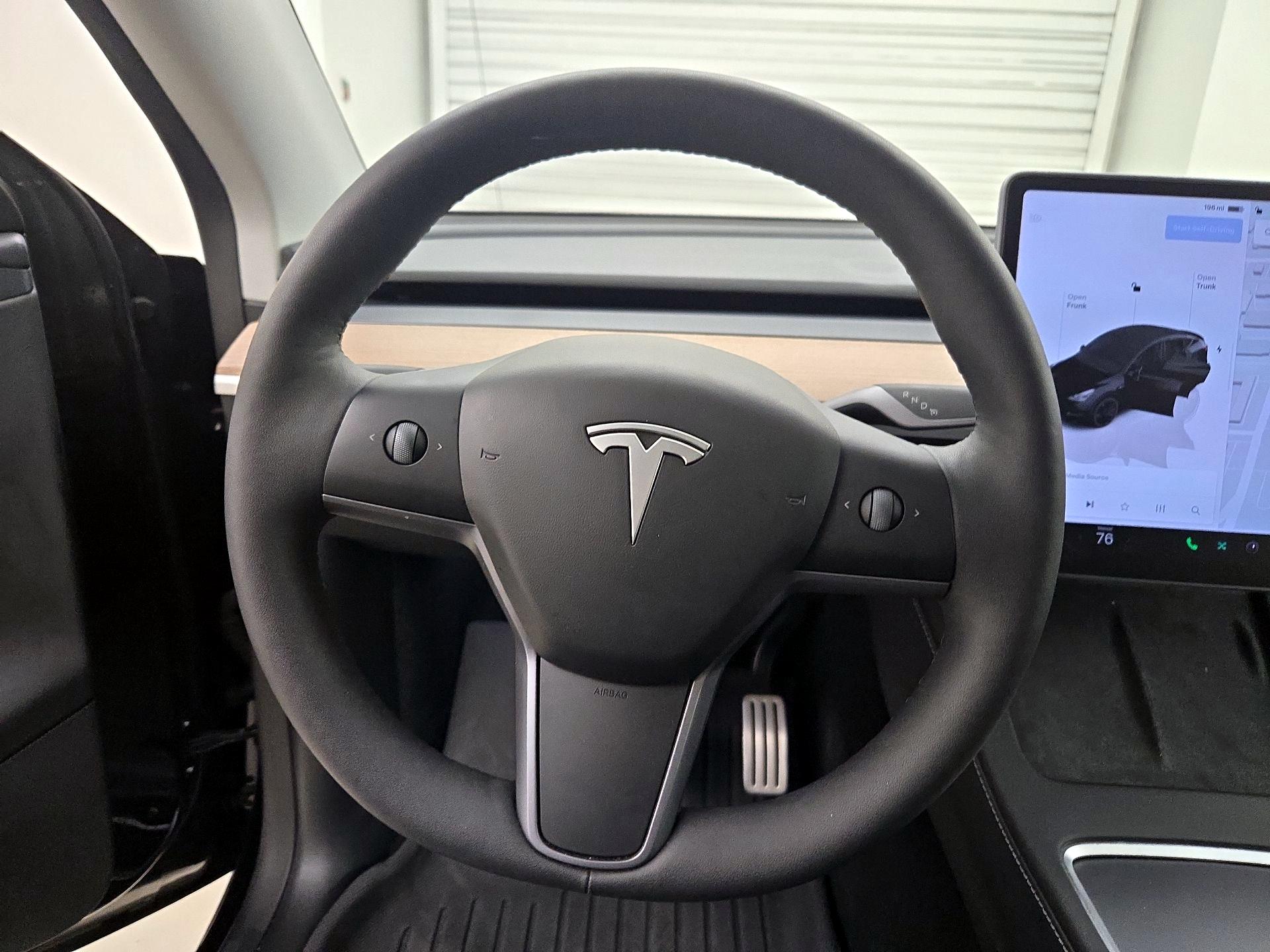 Thumbnail: 2024 Tesla Model Y - 10