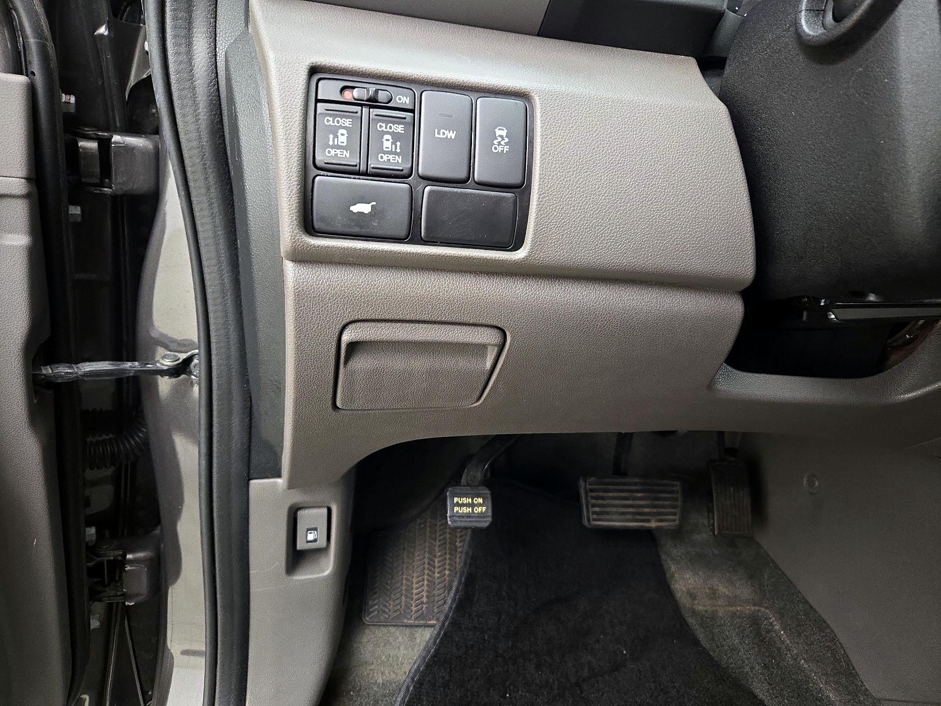 Thumbnail: 2016 Honda Odyssey - 11