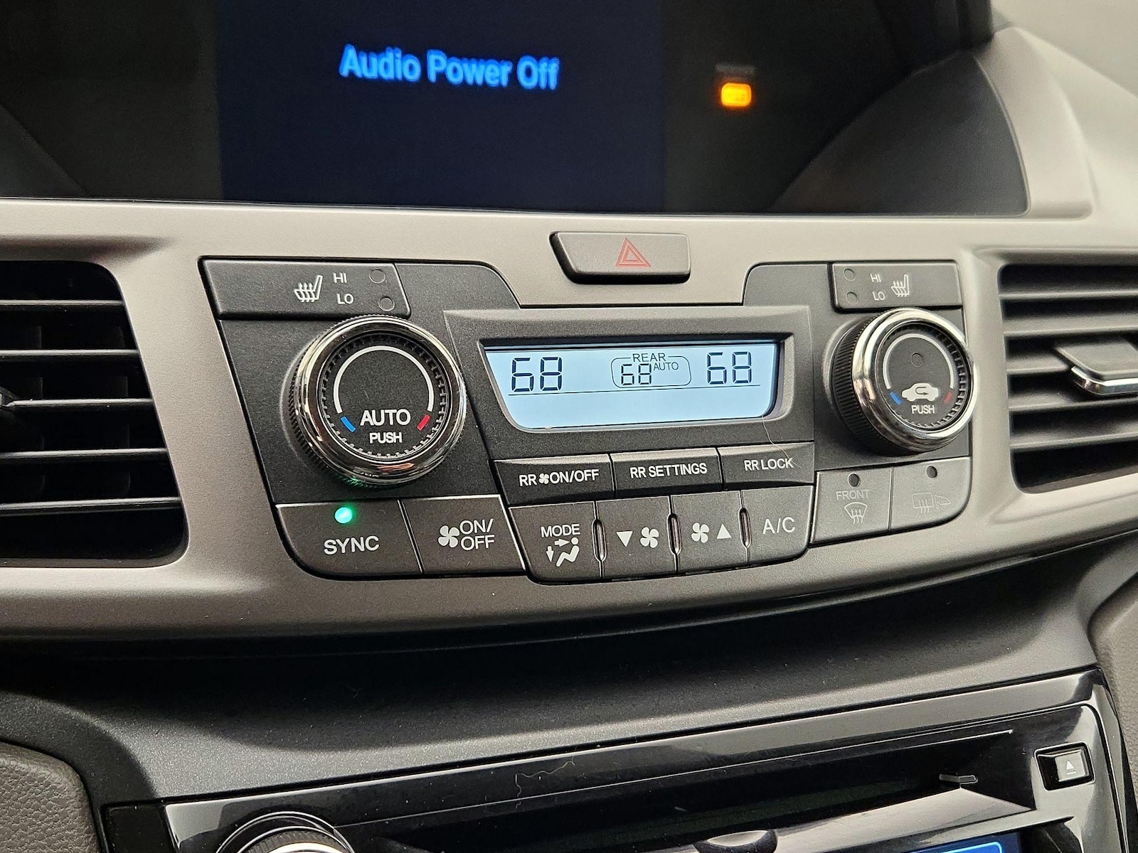 2016 Honda Odyssey EX-L - Photo 15