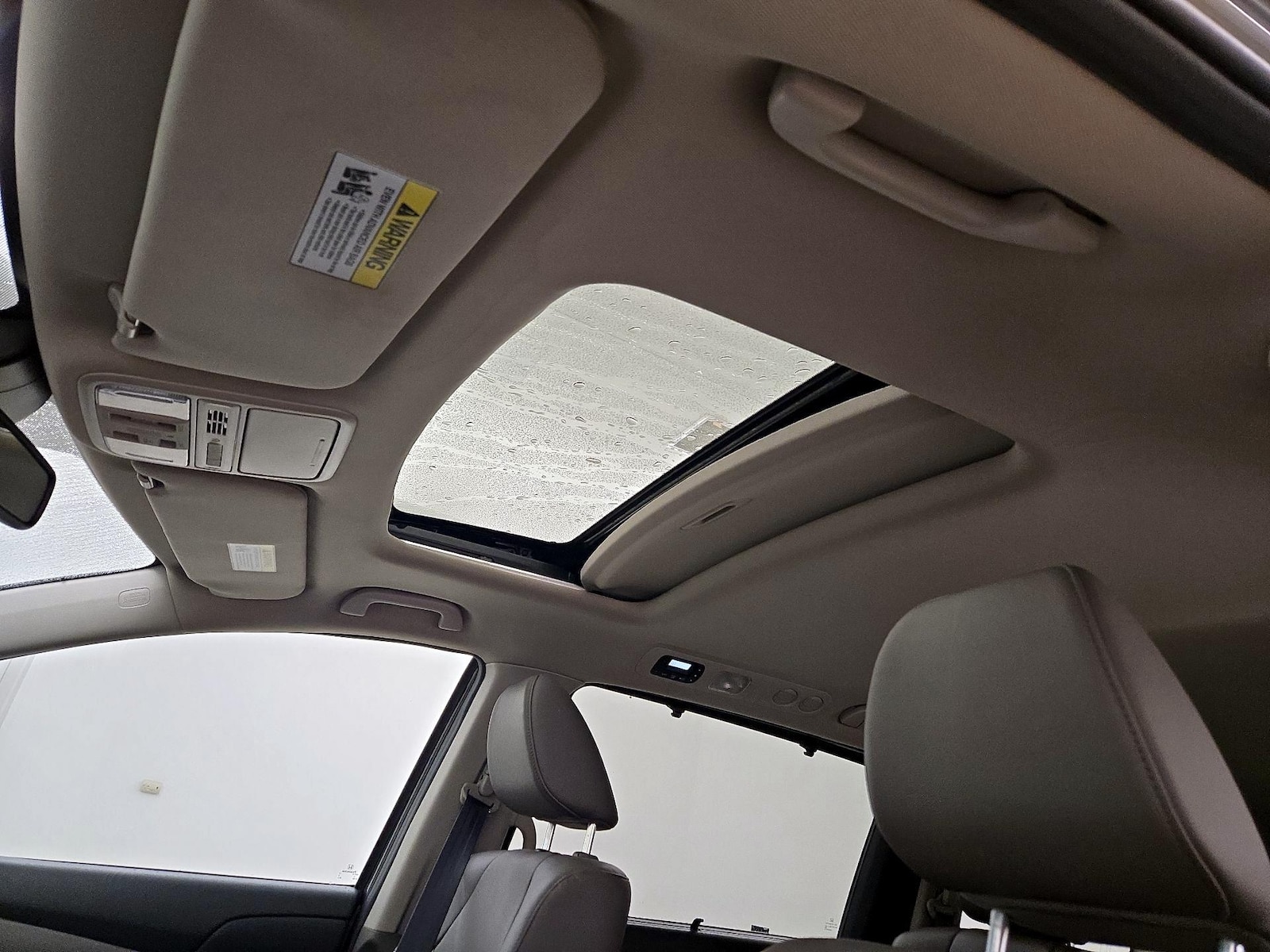 2016 Honda Odyssey EX-L - Photo 18