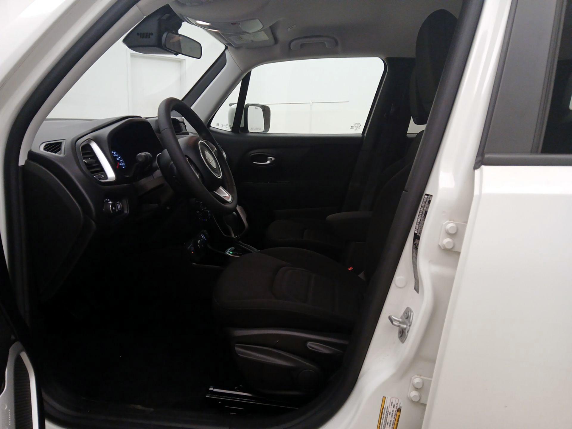 Thumbnail: 2021 Jeep Renegade - 11