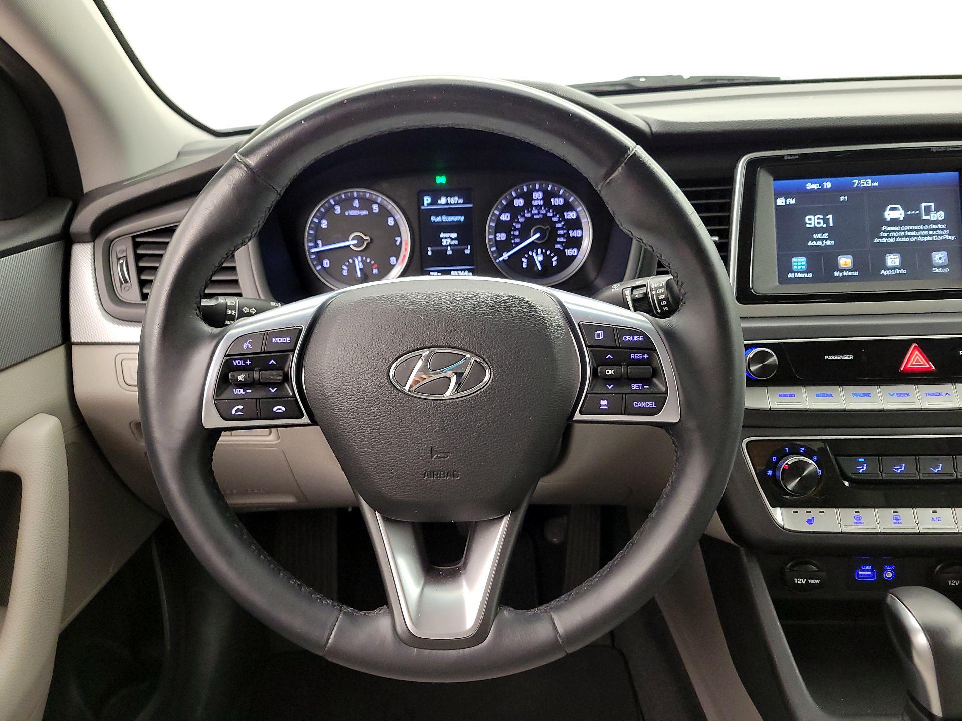 Thumbnail: 2018 Hyundai Sonata - 10