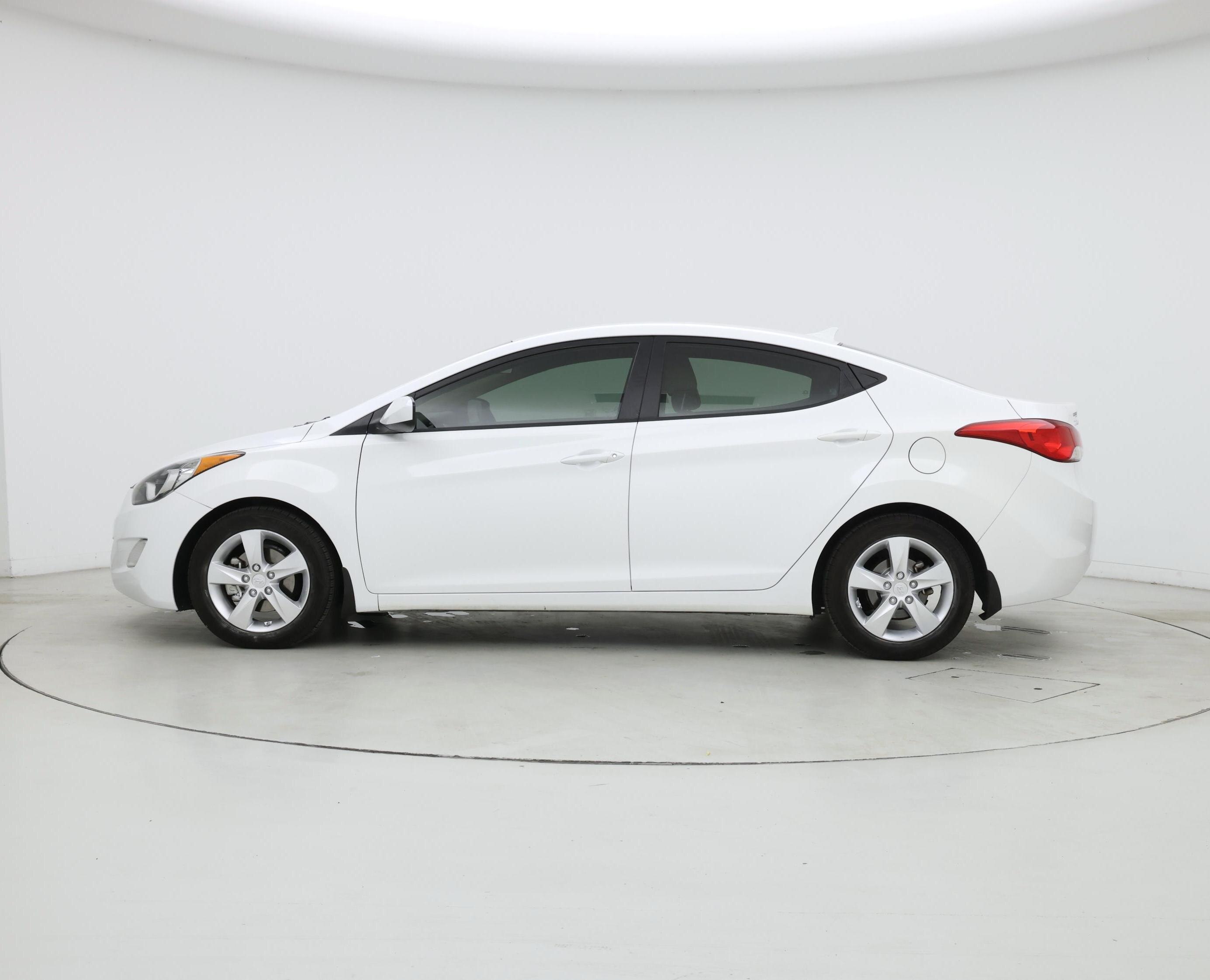 Thumbnail: 2013 Hyundai Elantra - 3