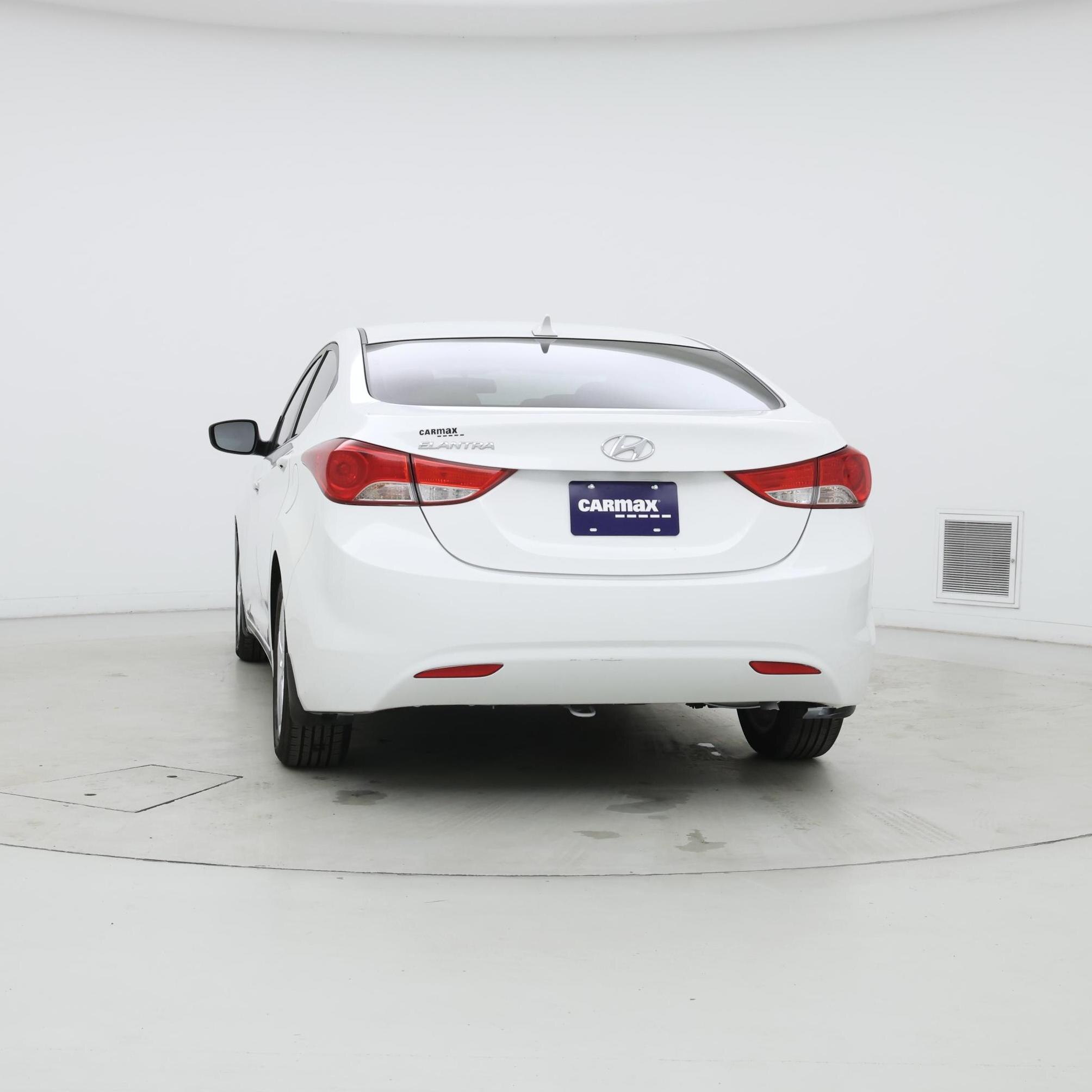 Thumbnail: 2013 Hyundai Elantra - 6