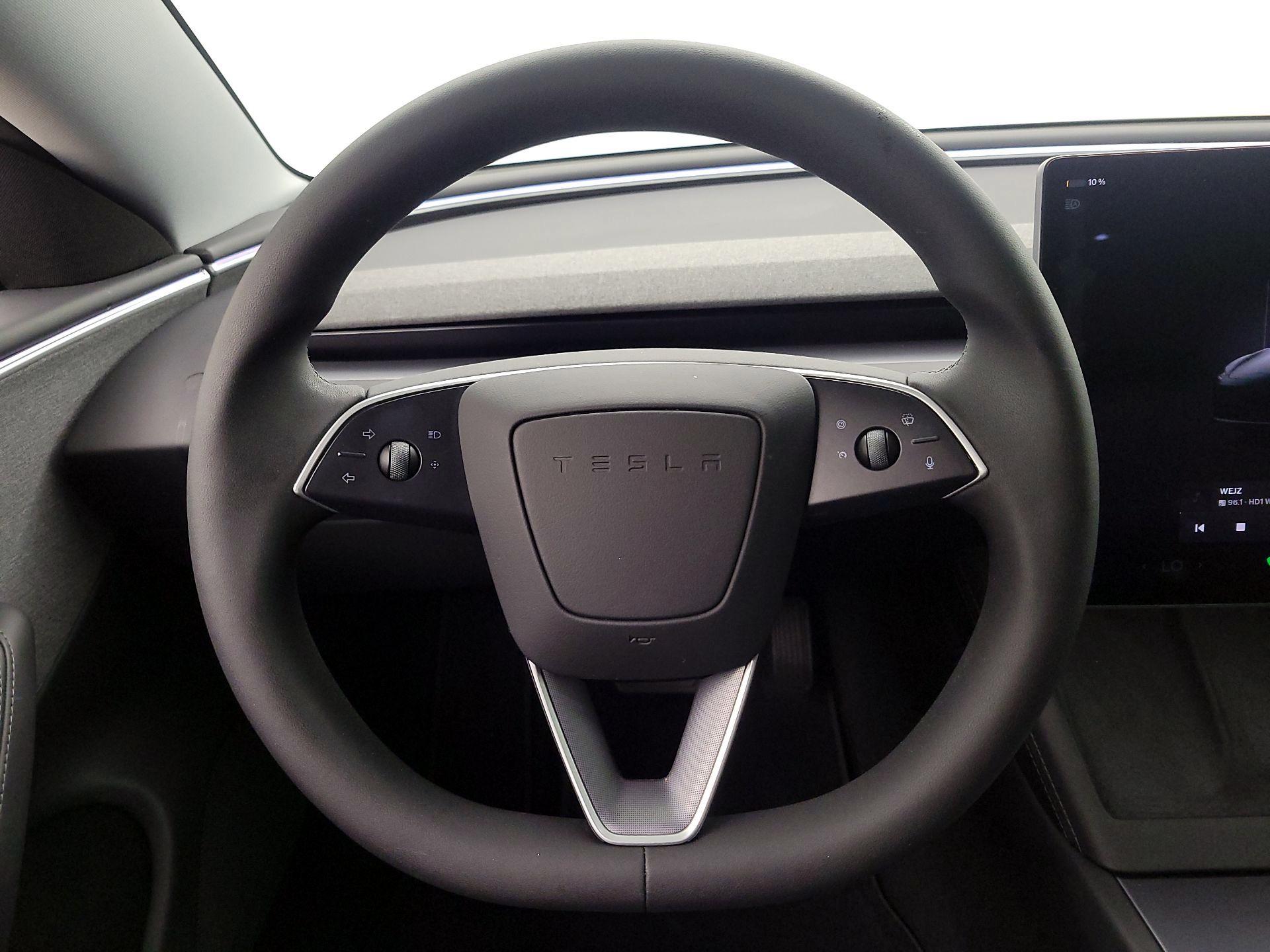 Thumbnail: 2025 Tesla Model 3 - 10
