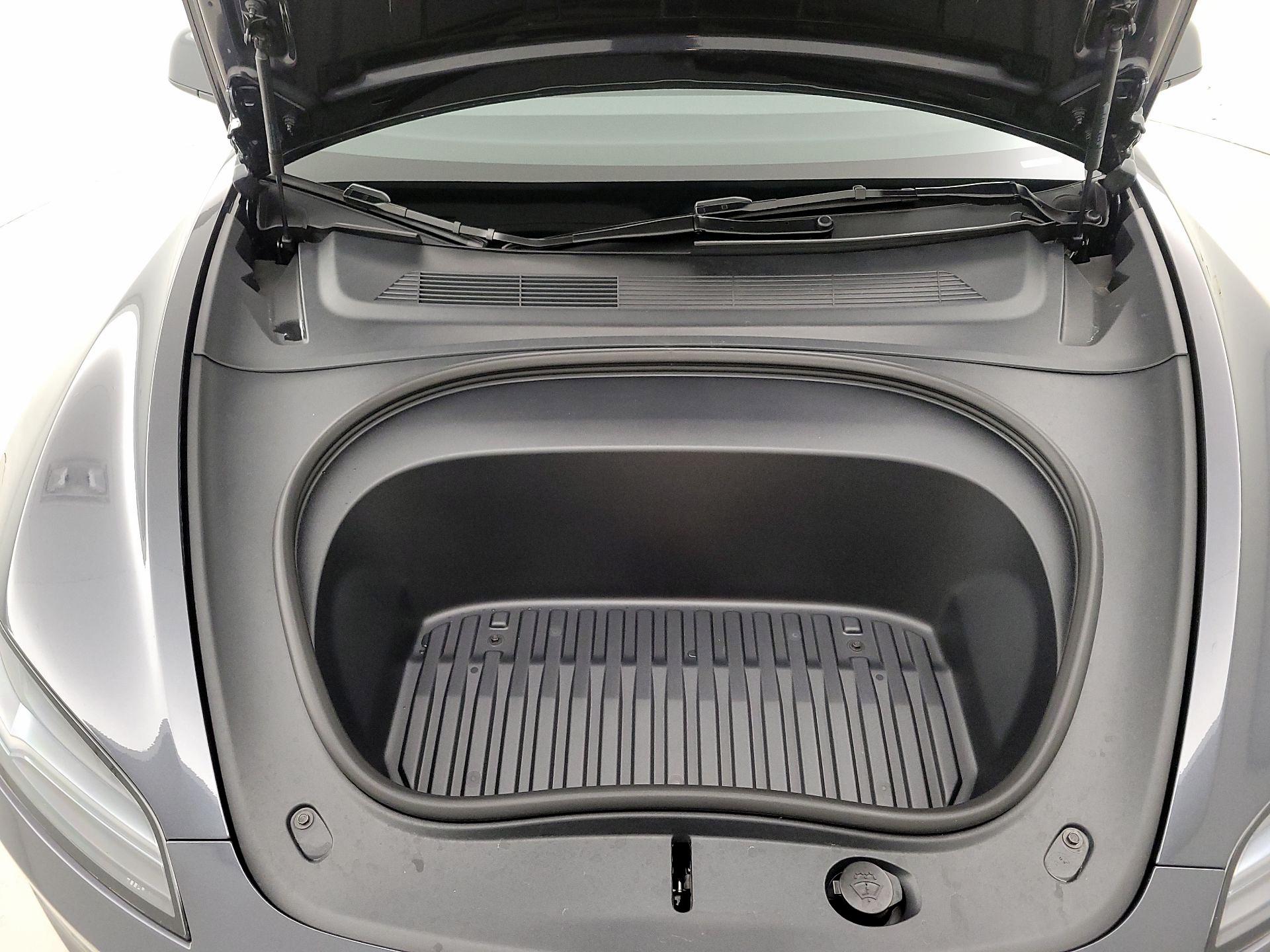 Thumbnail: 2025 Tesla Model 3 - 20
