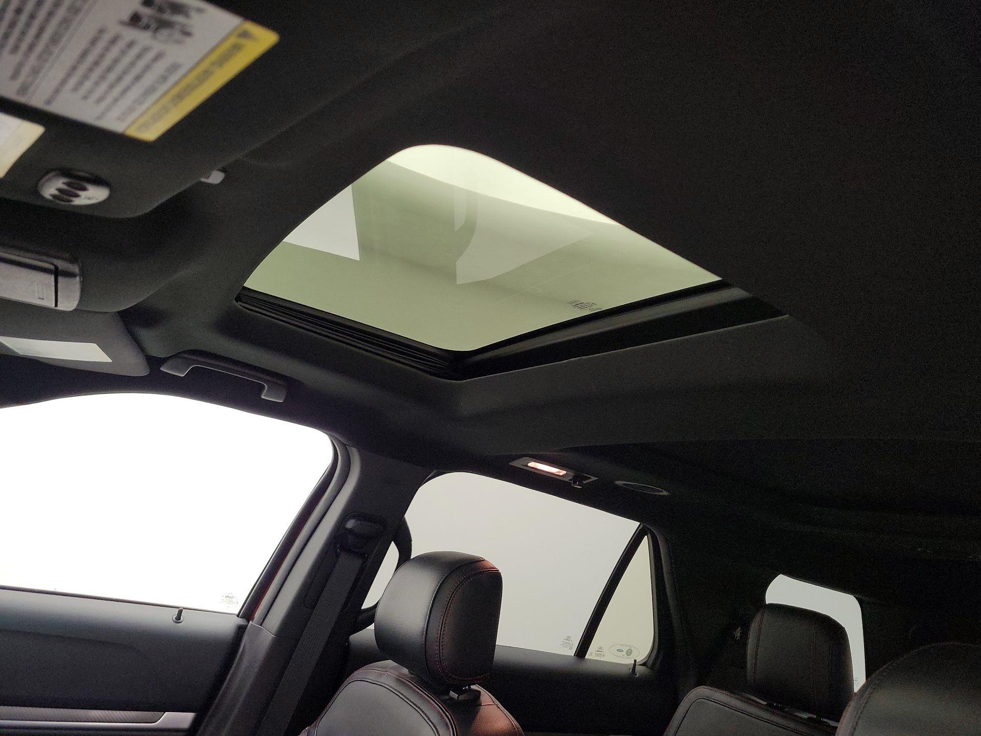 Thumbnail: 2016 Ford Explorer - 19