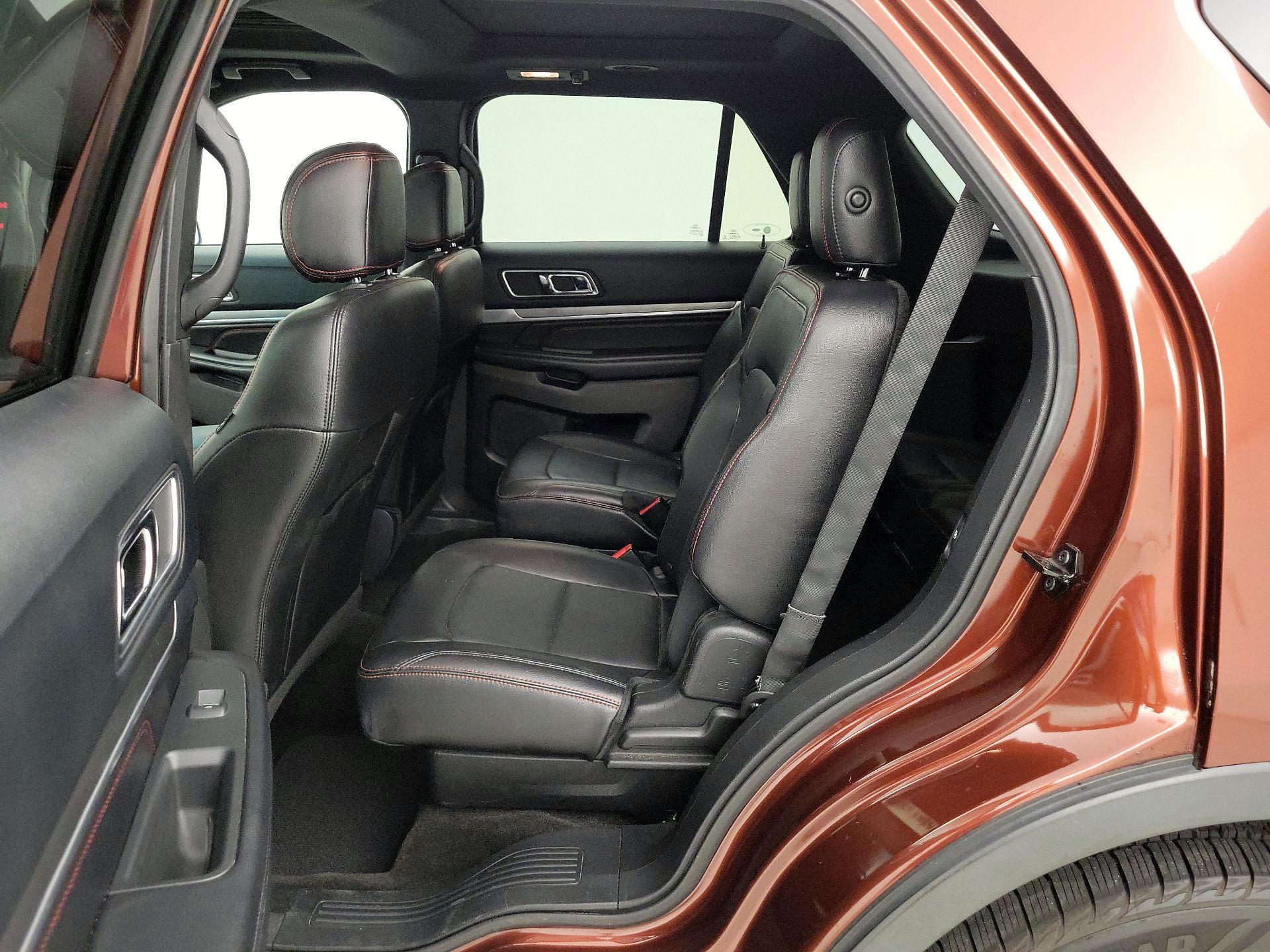 Thumbnail: 2016 Ford Explorer - 20