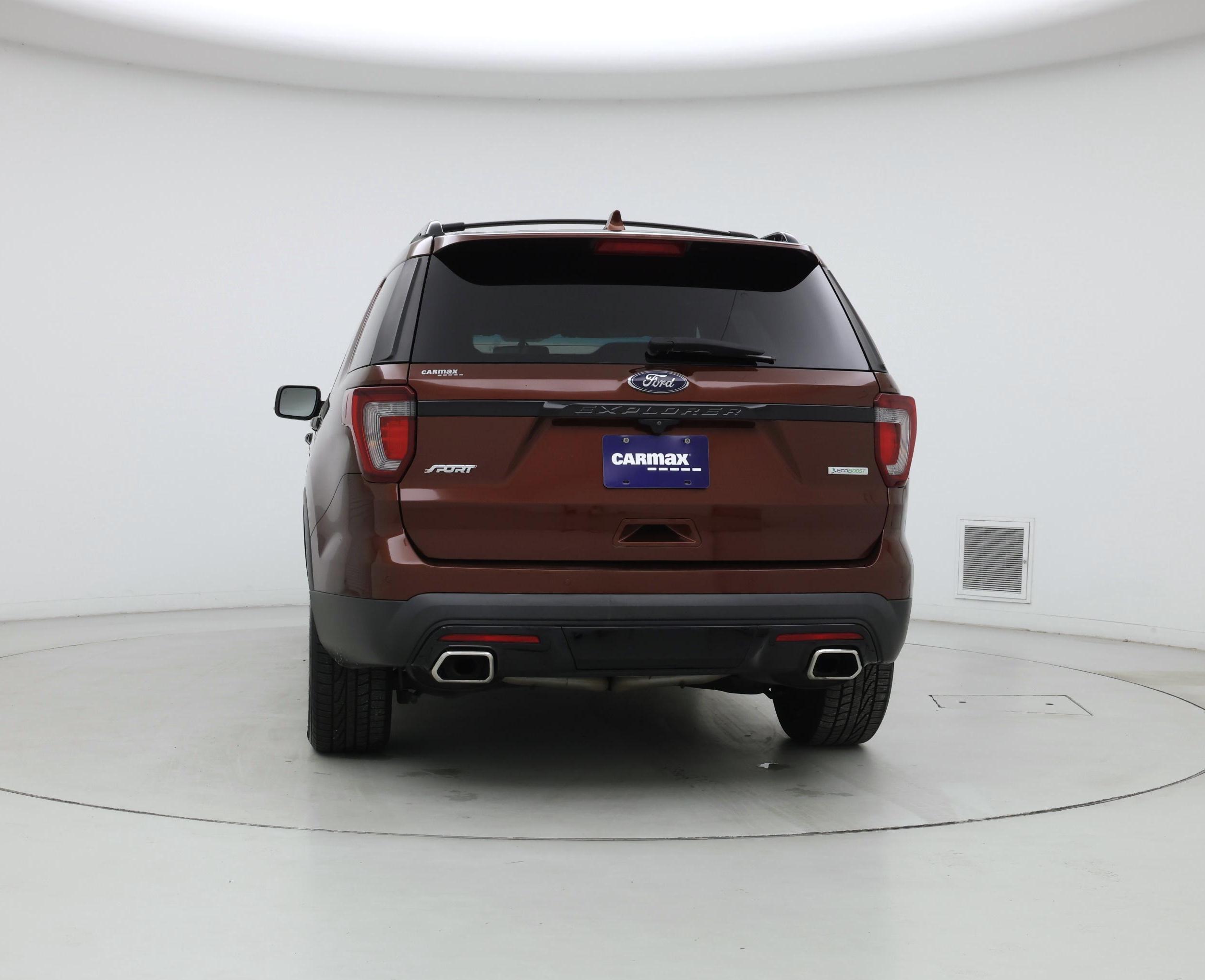Thumbnail: 2016 Ford Explorer - 6