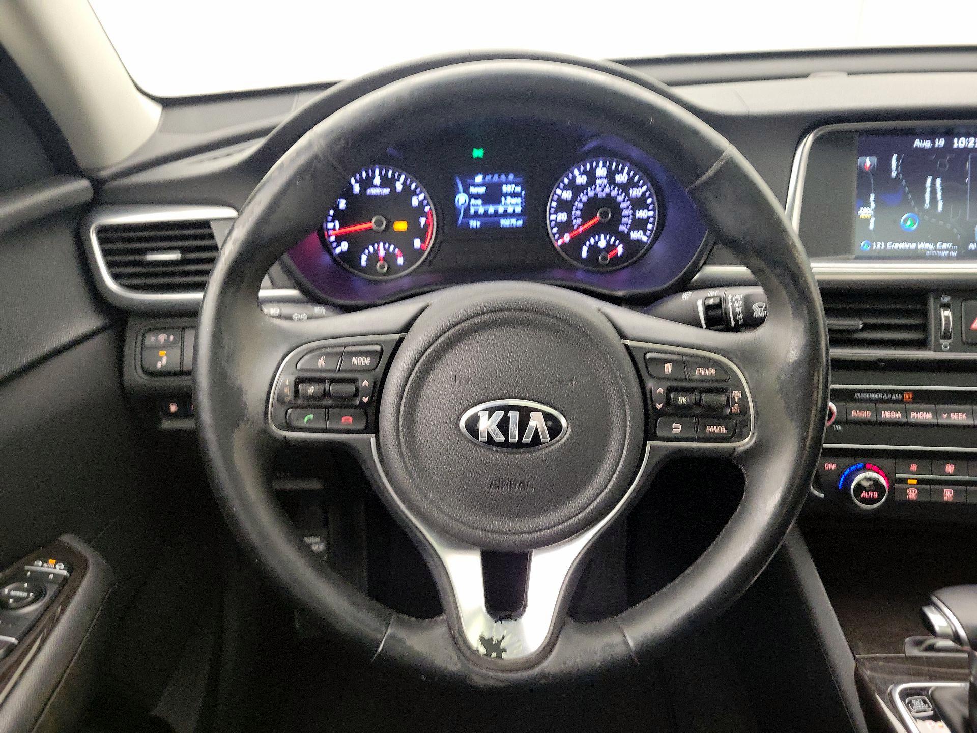 Thumbnail: 2016 Kia Optima - 10