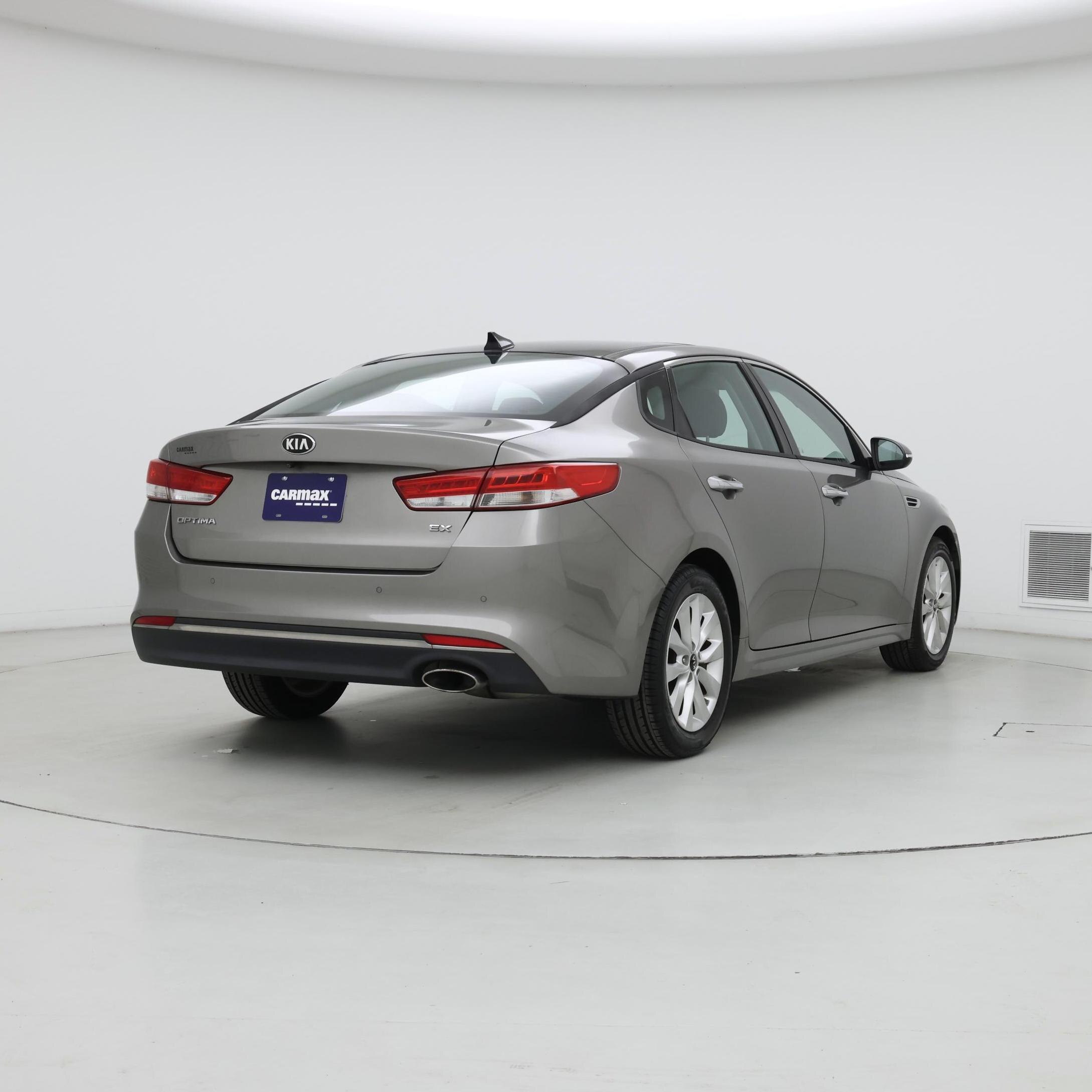 Thumbnail: 2016 Kia Optima - 8