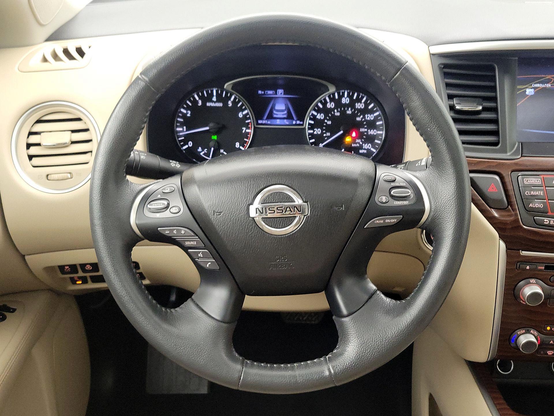 Thumbnail: 2017 Nissan Pathfinder - 10