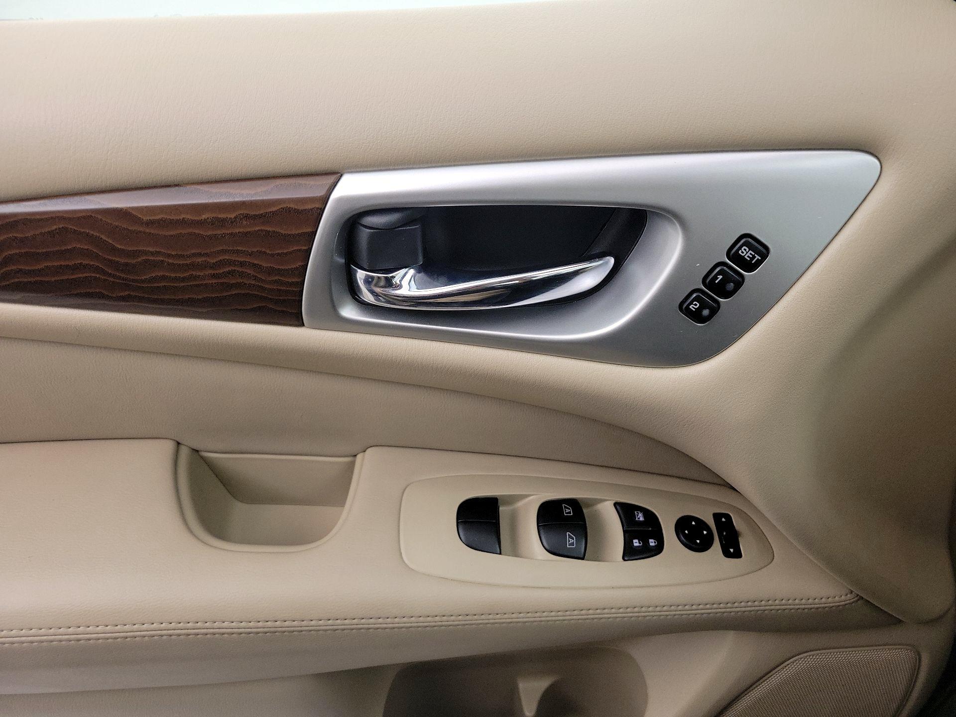 Thumbnail: 2017 Nissan Pathfinder - 12