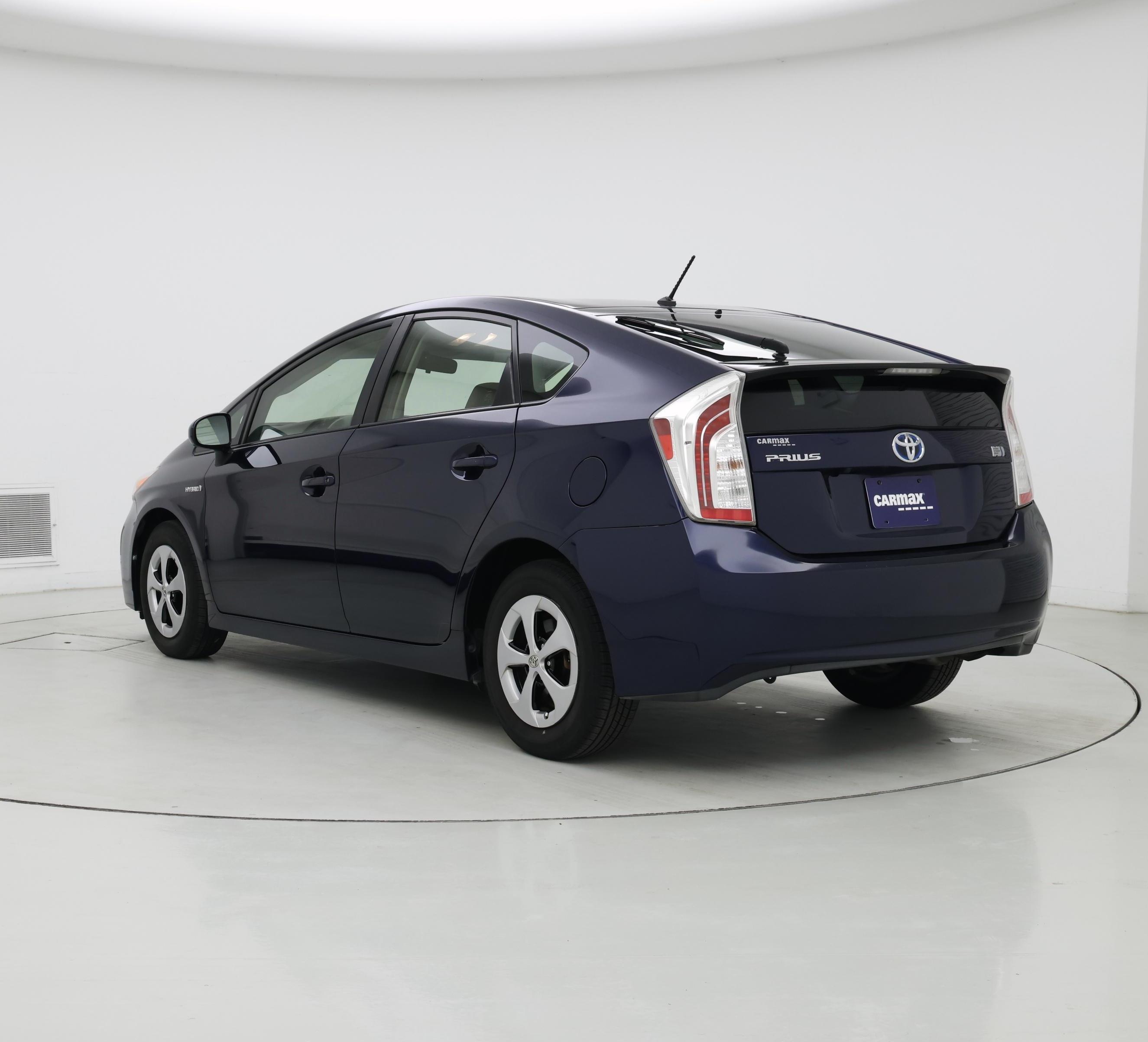 Thumbnail: 2015 Toyota Prius - 2