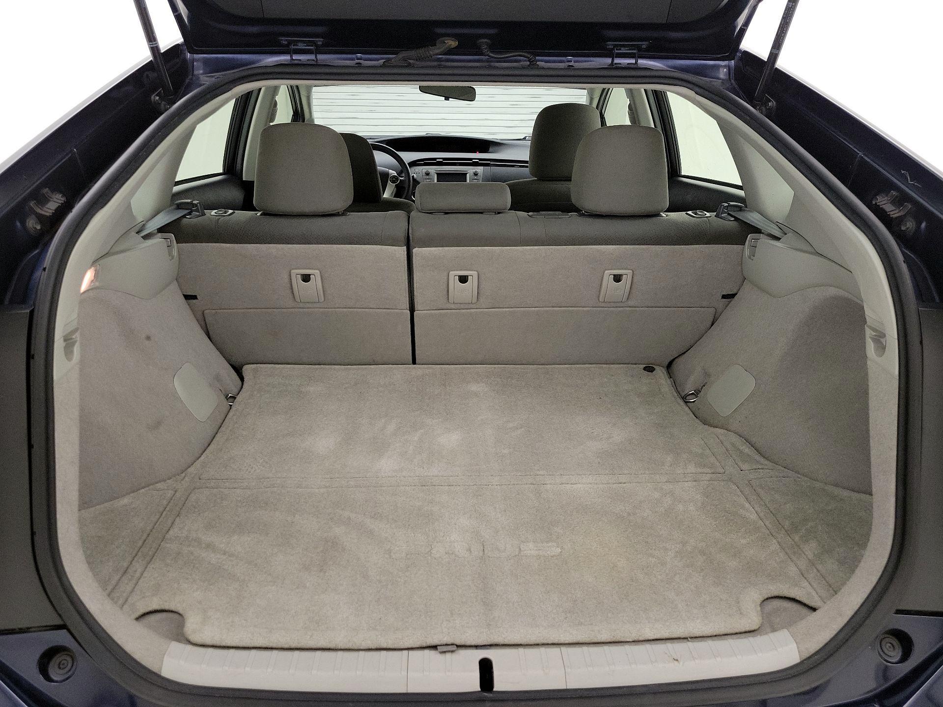 Thumbnail: 2015 Toyota Prius - 20