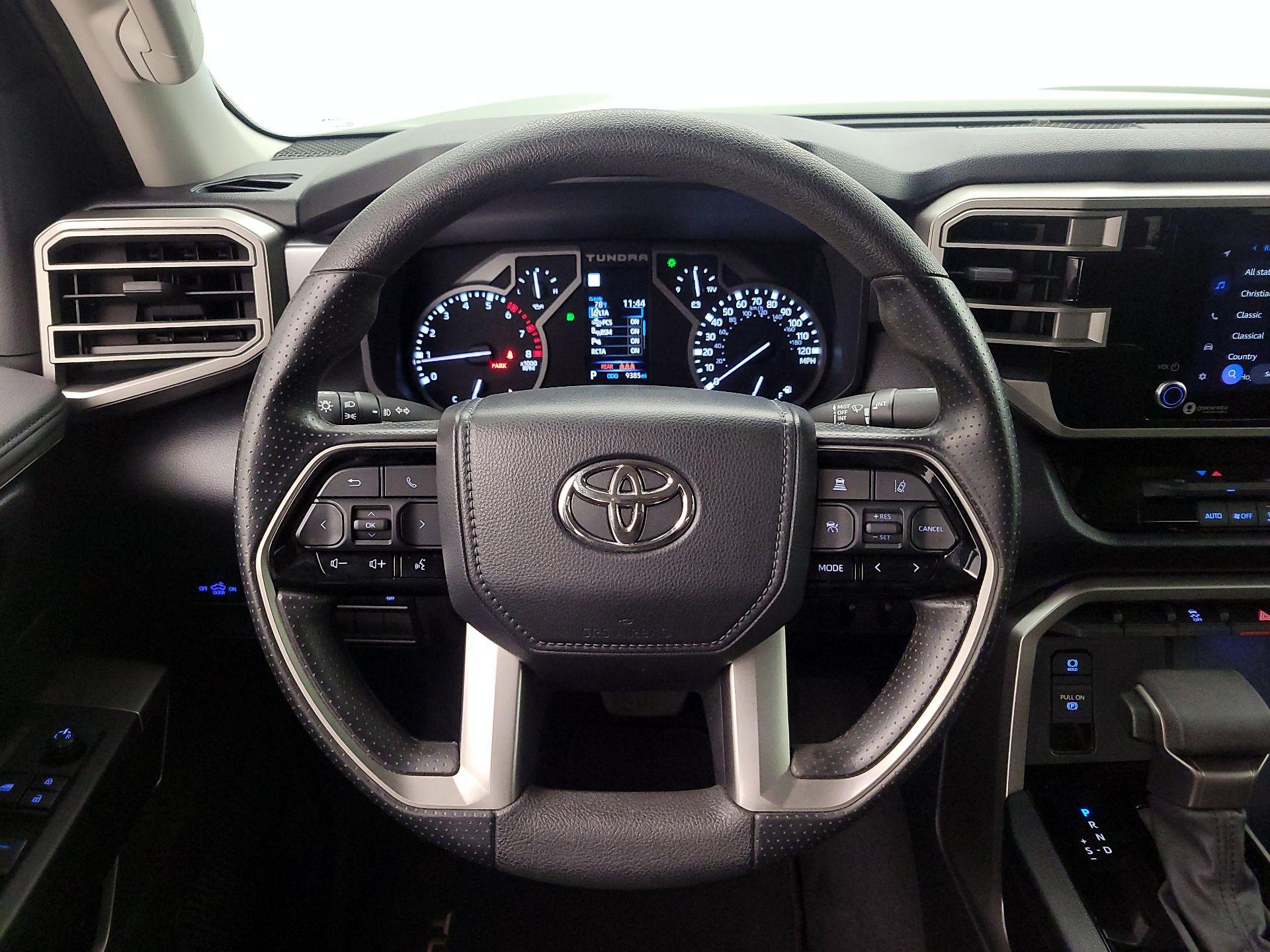 Thumbnail: 2023 Toyota Tundra - 10