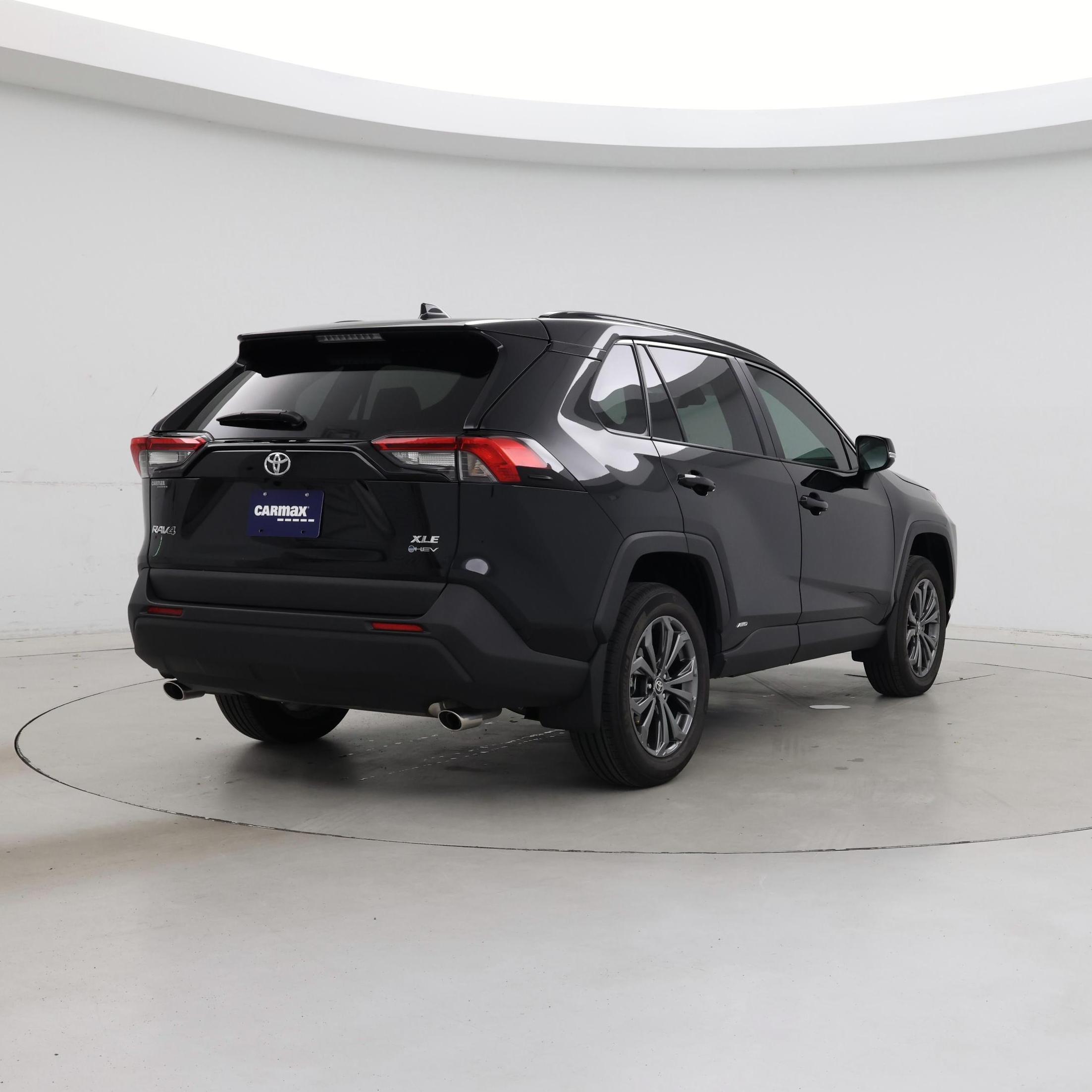 Thumbnail: 2025 Toyota RAV4 - 8