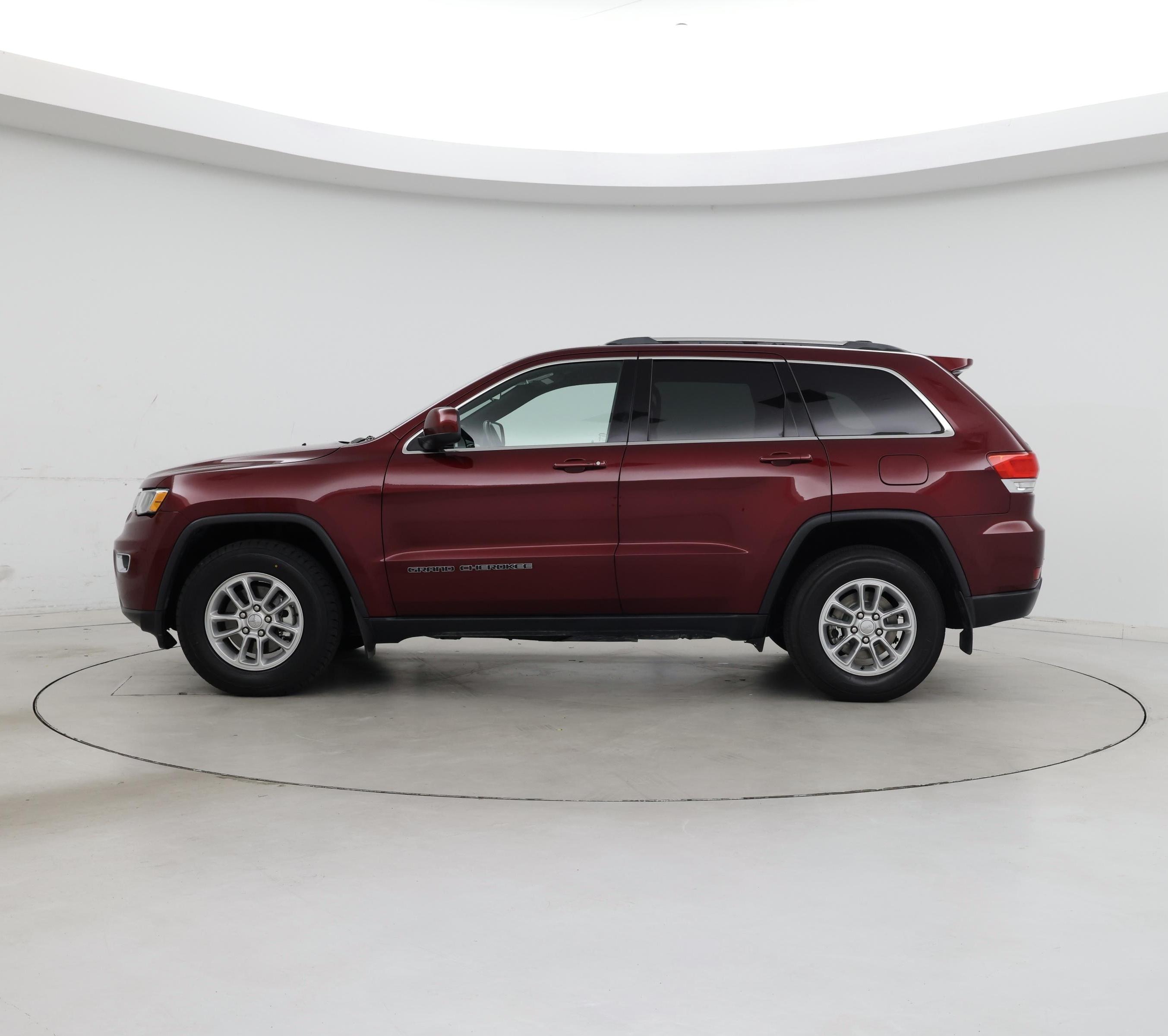 Thumbnail: 2018 Jeep Grand Cherokee - 3