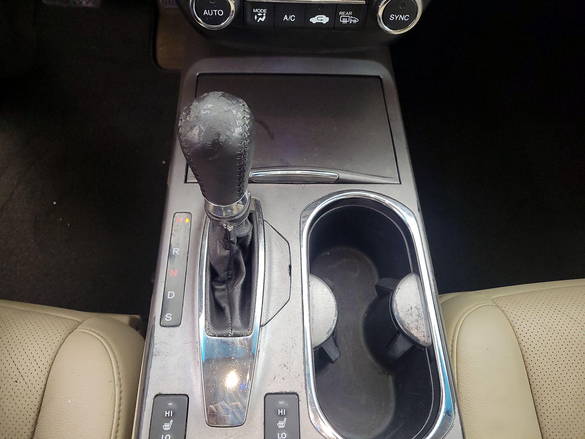 Thumbnail: 2015 Acura RDX - 18