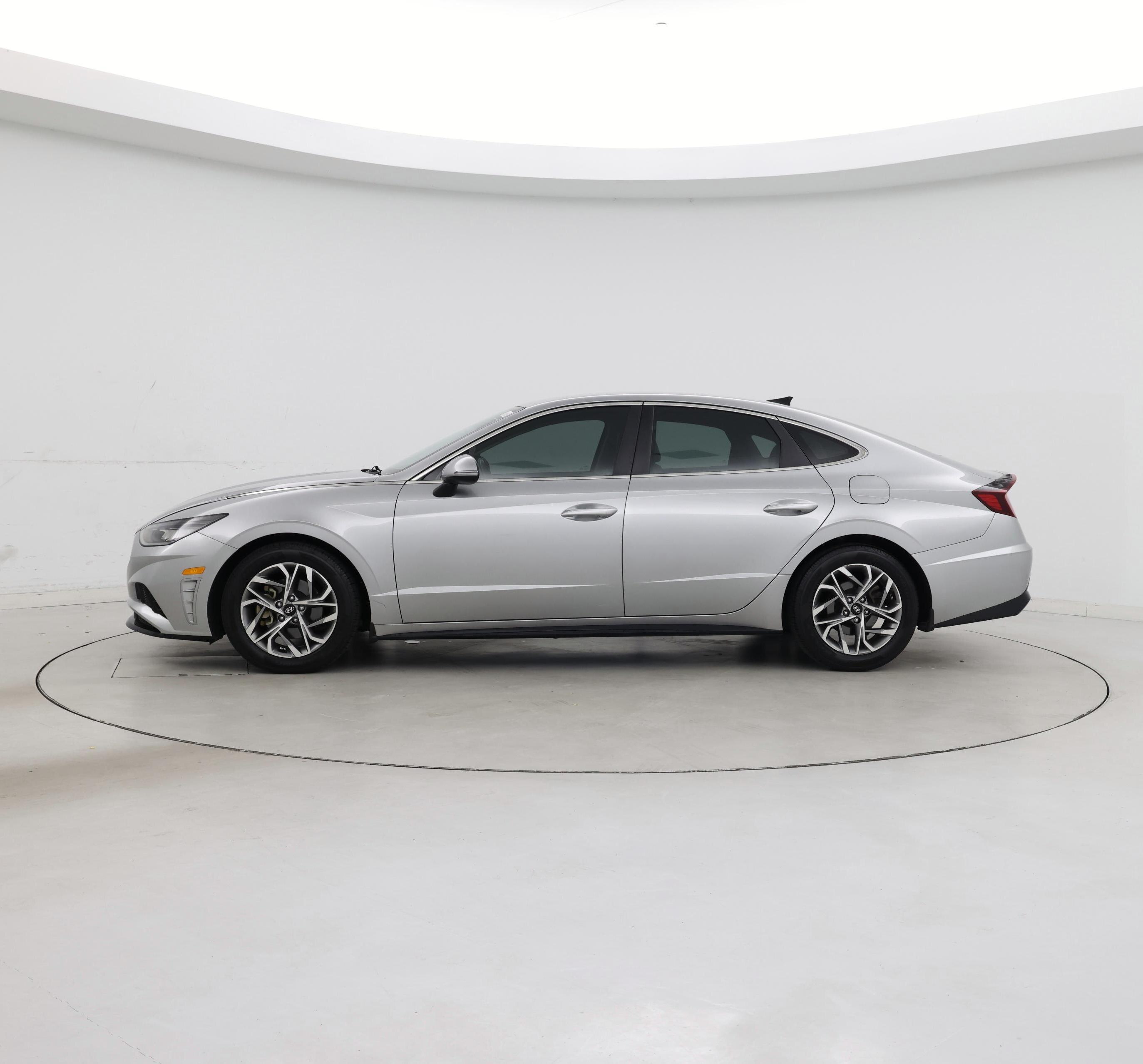 Thumbnail: 2020 Hyundai Sonata - 3