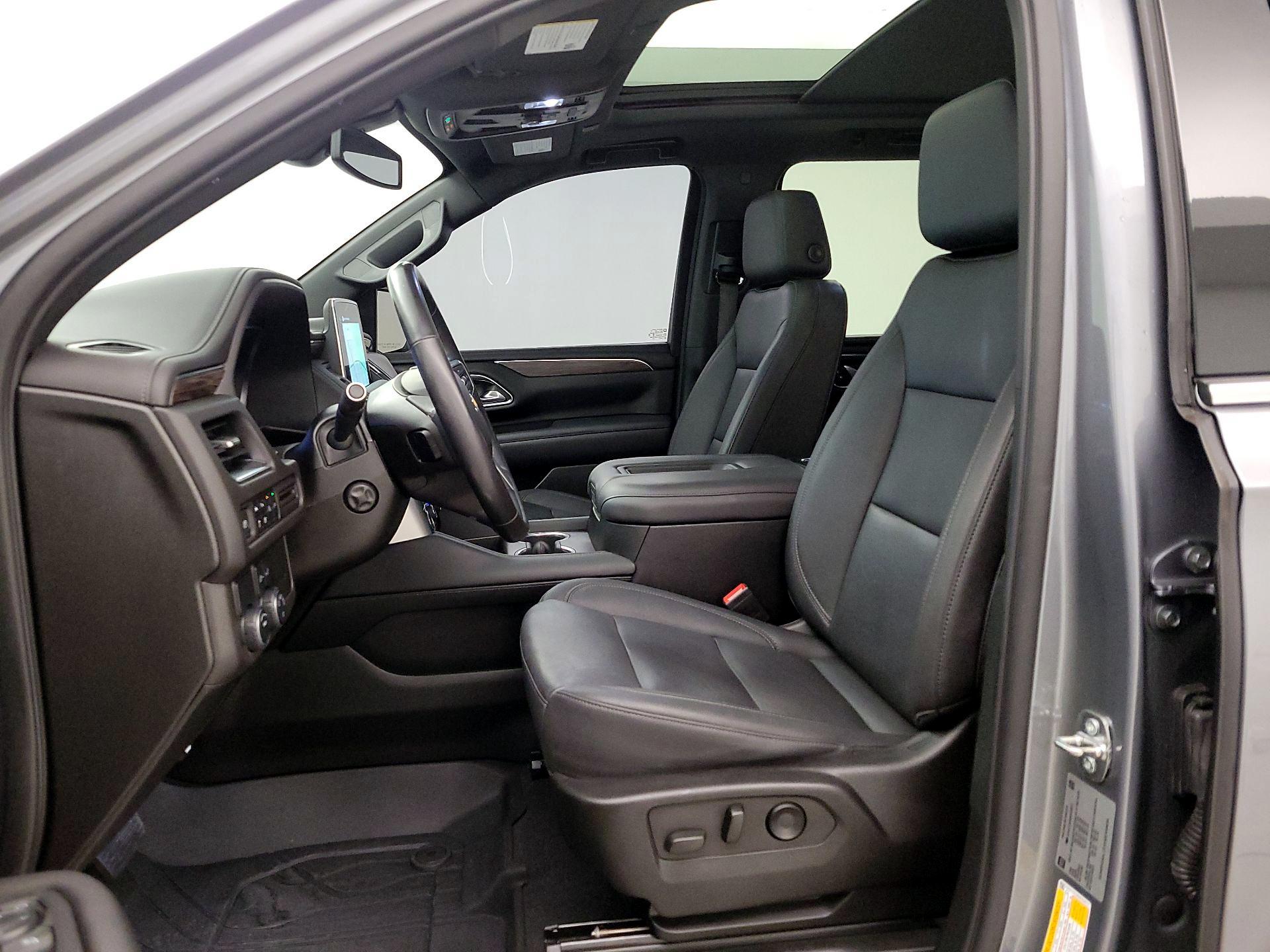 Thumbnail: 2022 Chevrolet Suburban - 11