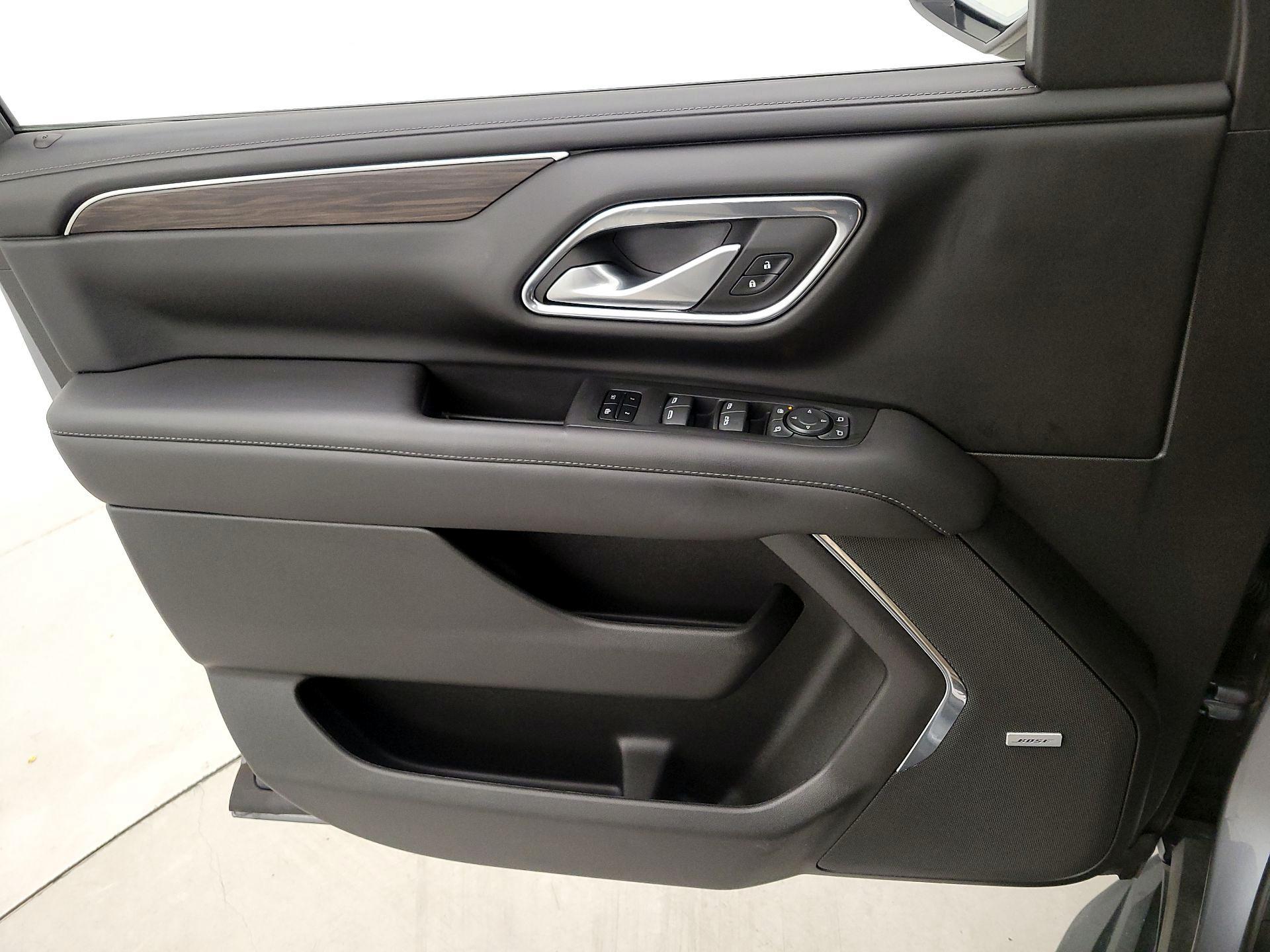Thumbnail: 2022 Chevrolet Suburban - 12
