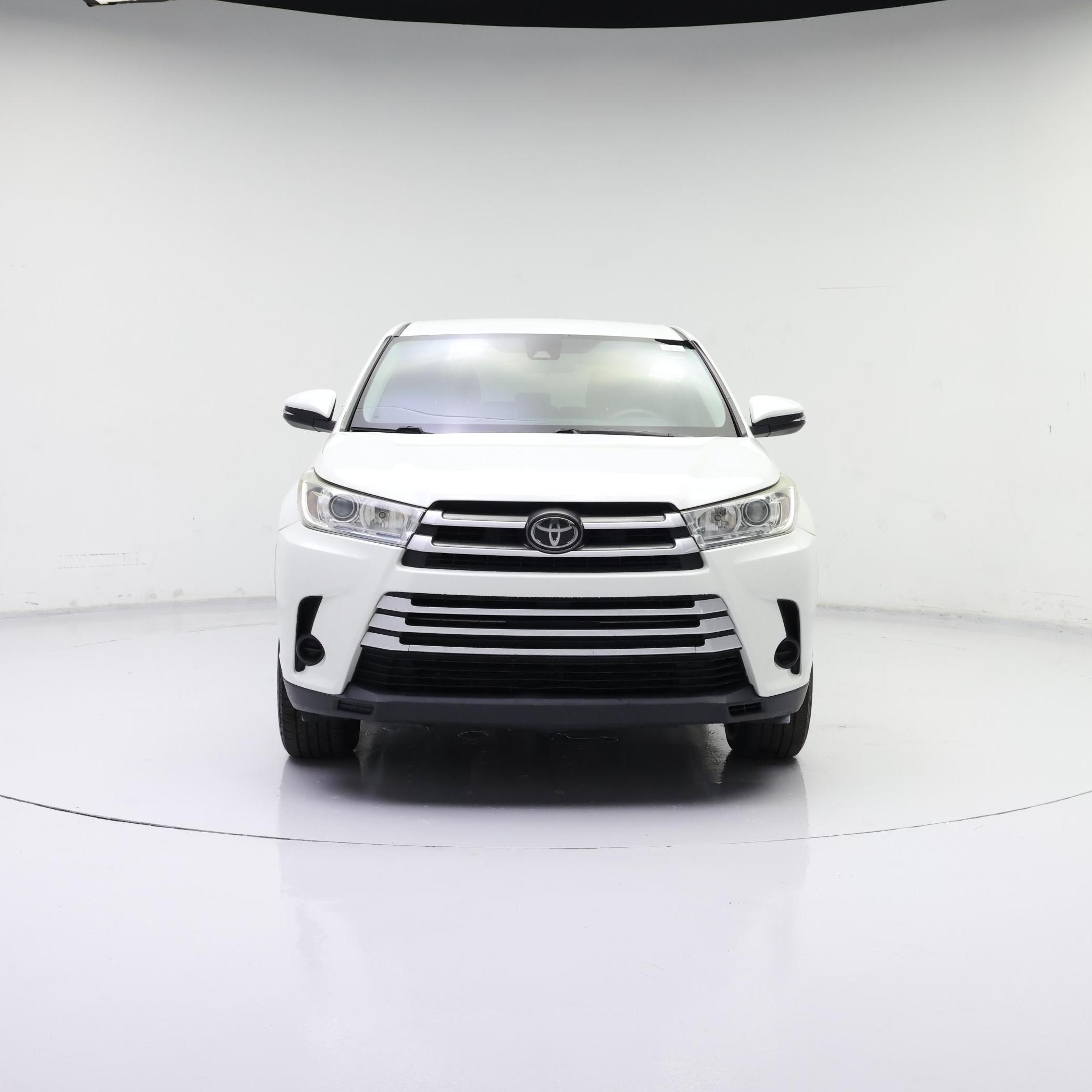 Thumbnail: 2017 Toyota Highlander - 5