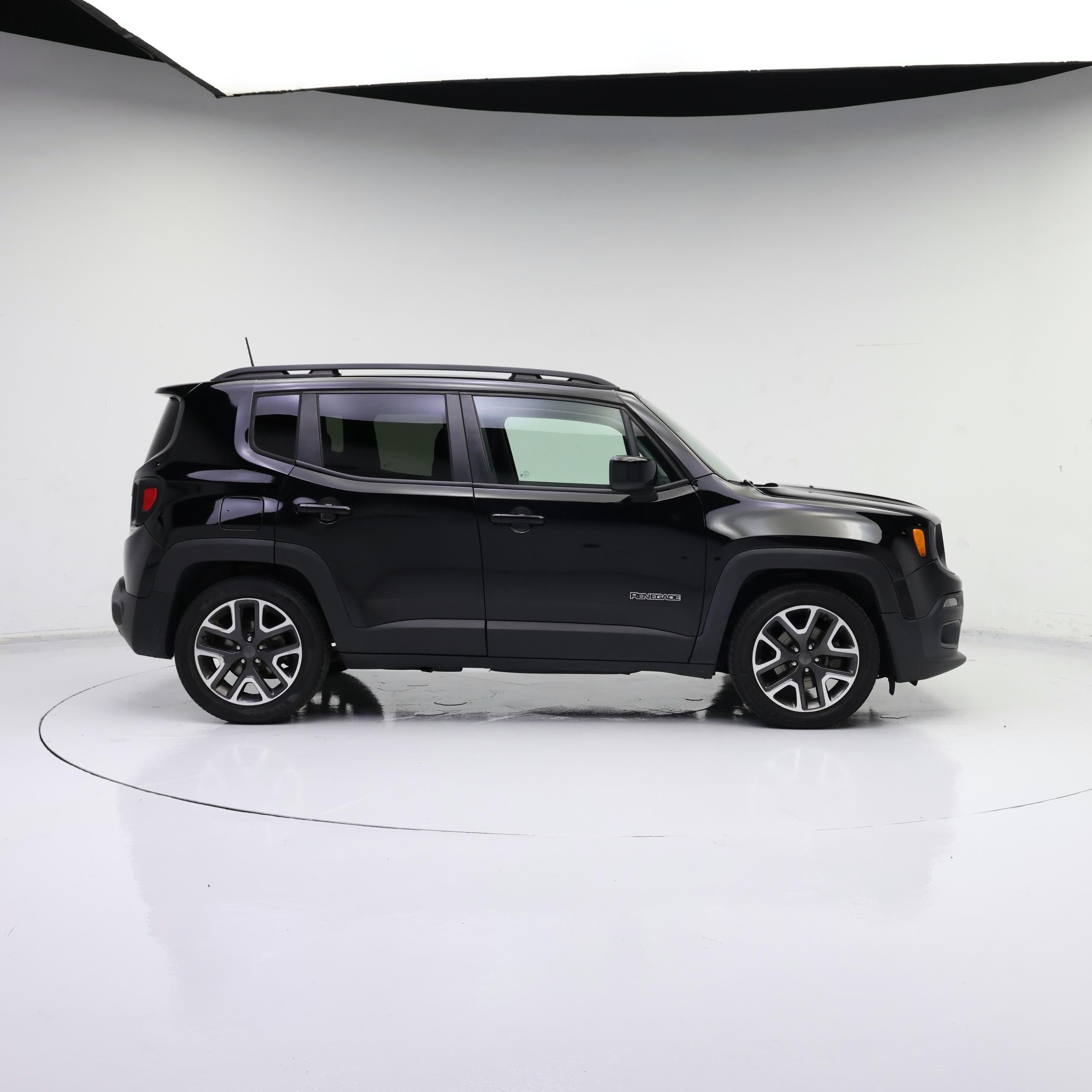 Thumbnail: 2018 Jeep Renegade - 7