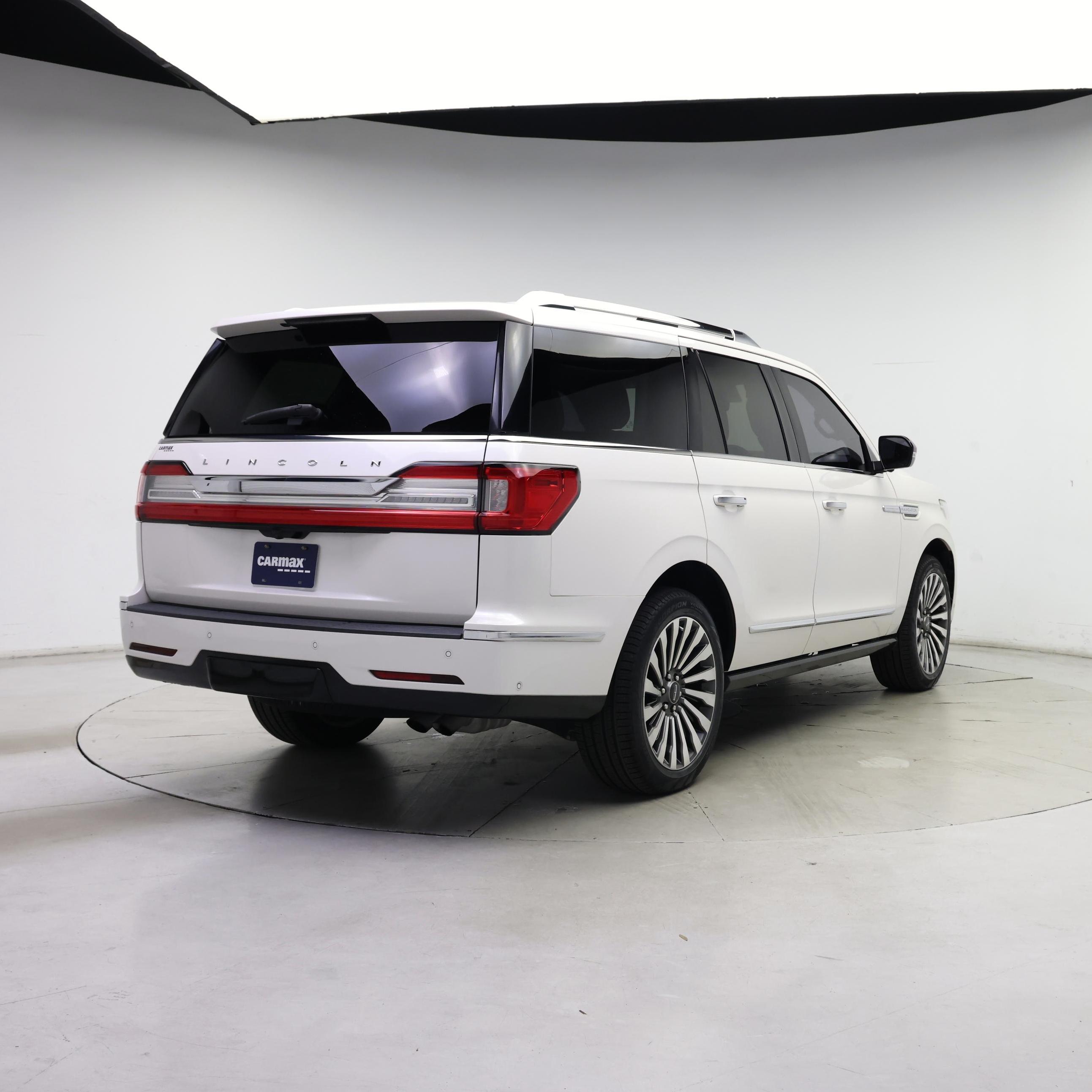 Thumbnail: 2019 Lincoln Navigator - 8