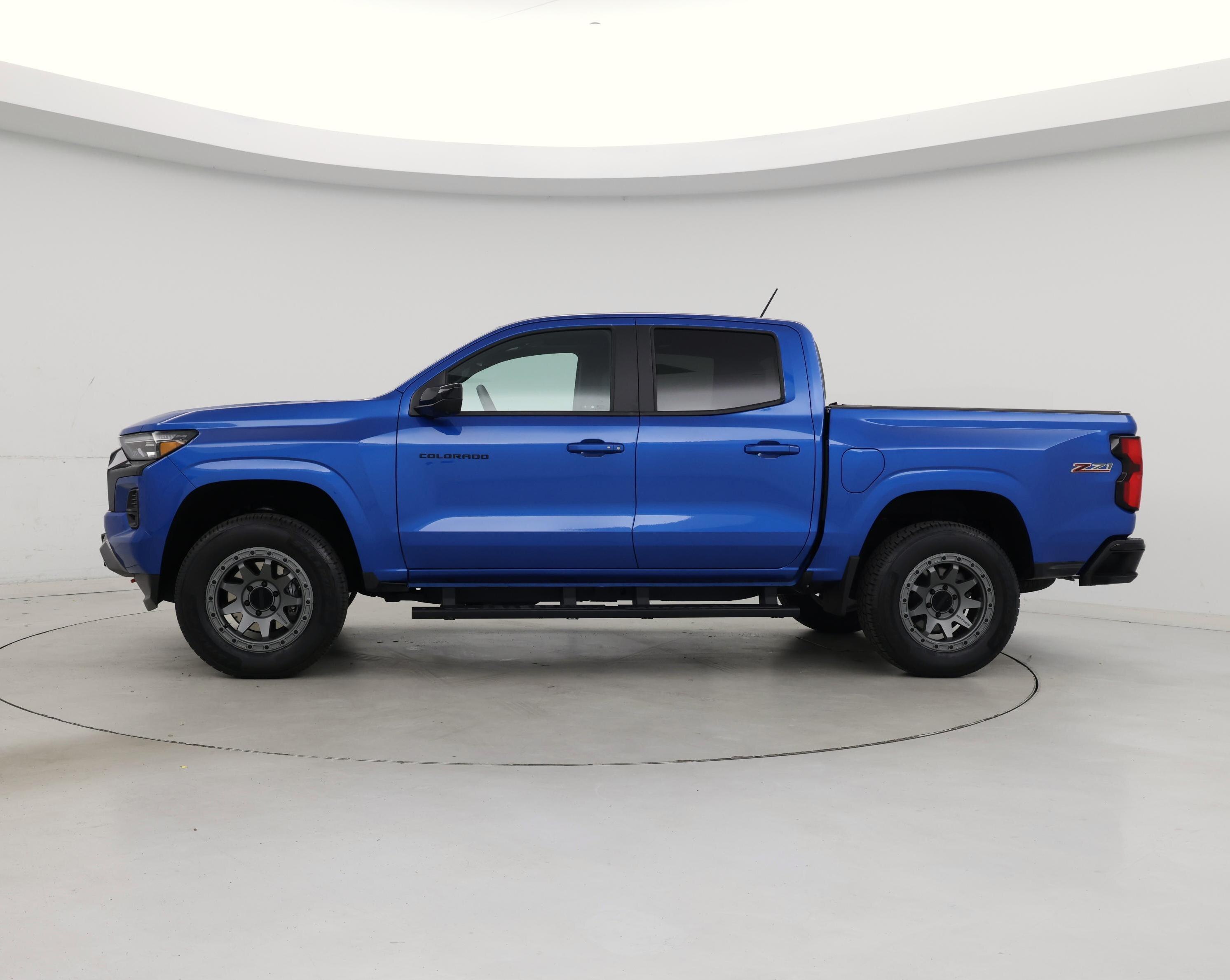 Thumbnail: 2024 Chevrolet Colorado - 3