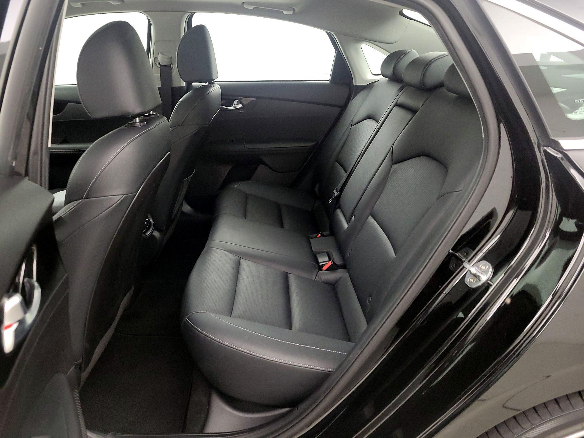 Thumbnail: 2021 Kia Forte - 20