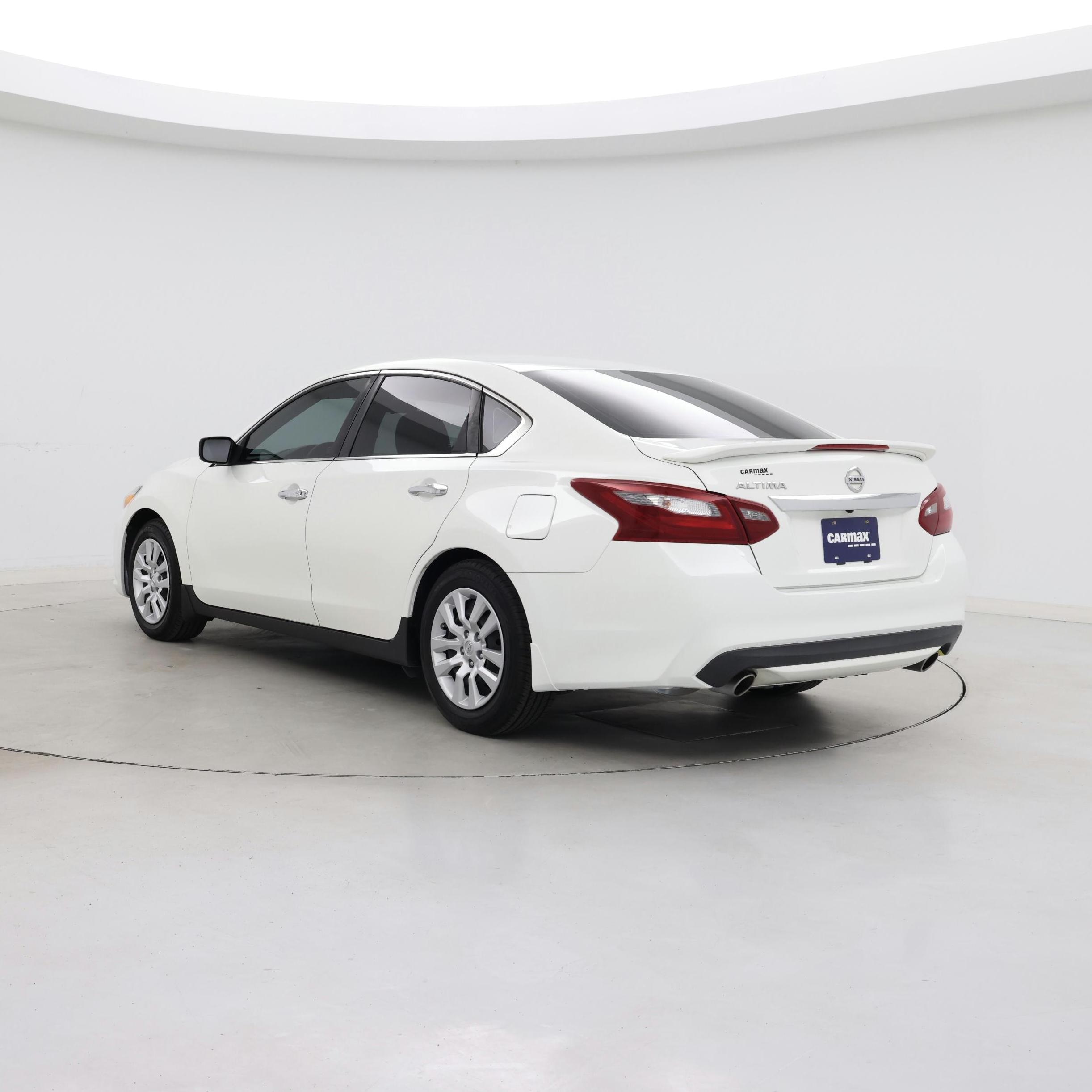 Thumbnail: 2018 Nissan Altima - 2