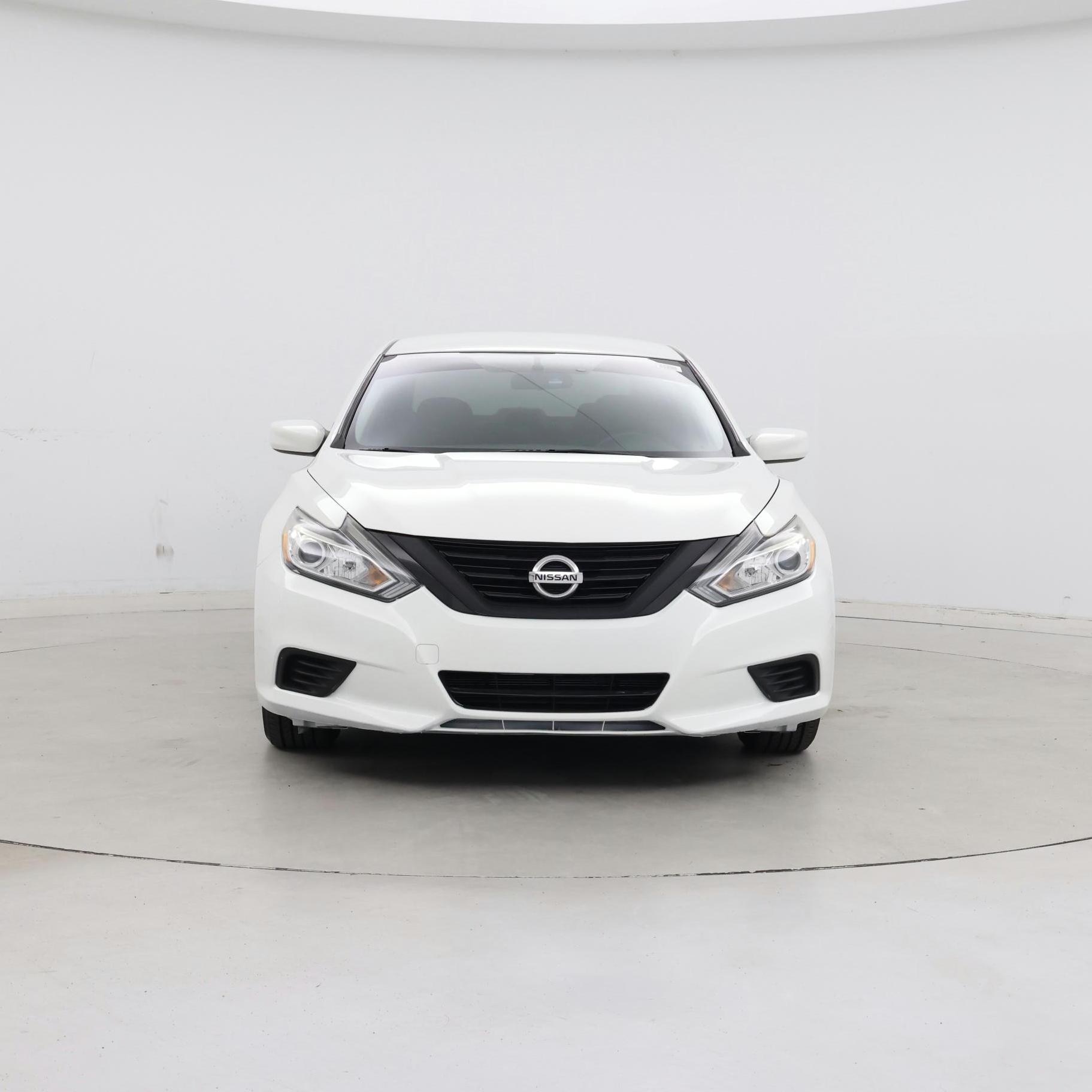 Thumbnail: 2018 Nissan Altima - 5