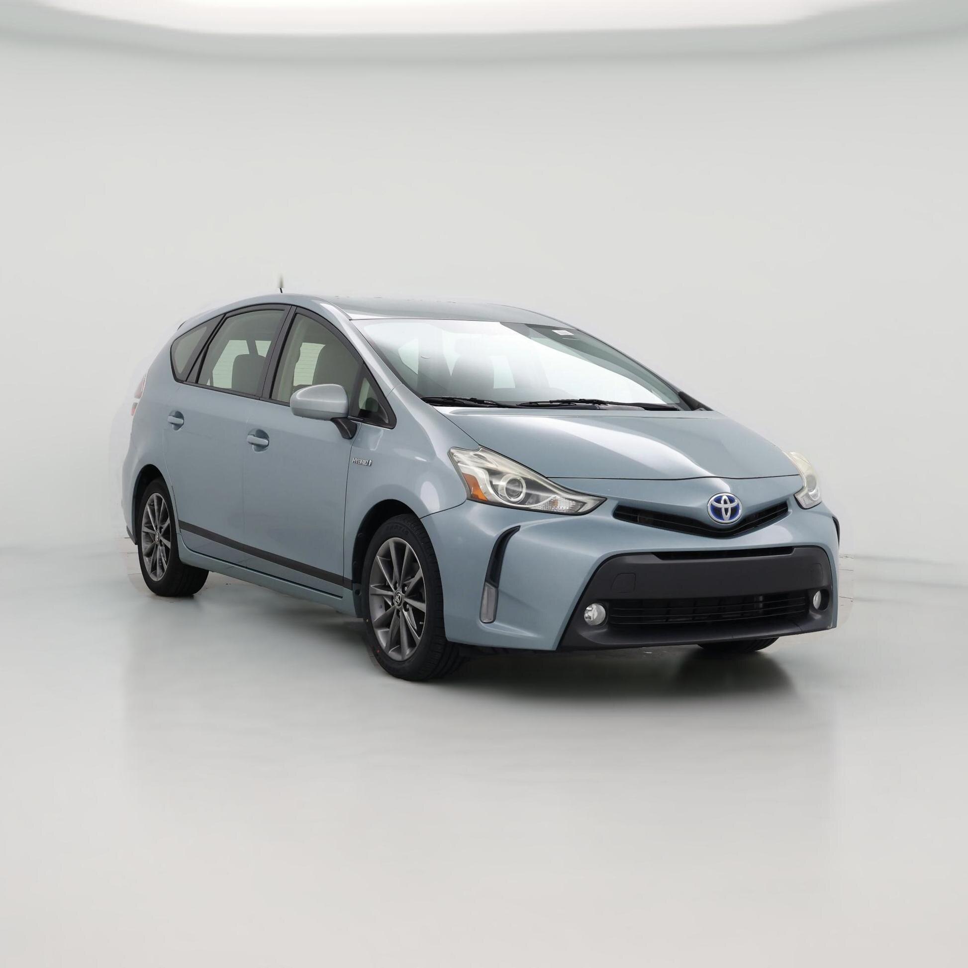 Thumbnail: 2015 Toyota Prius v - 1
