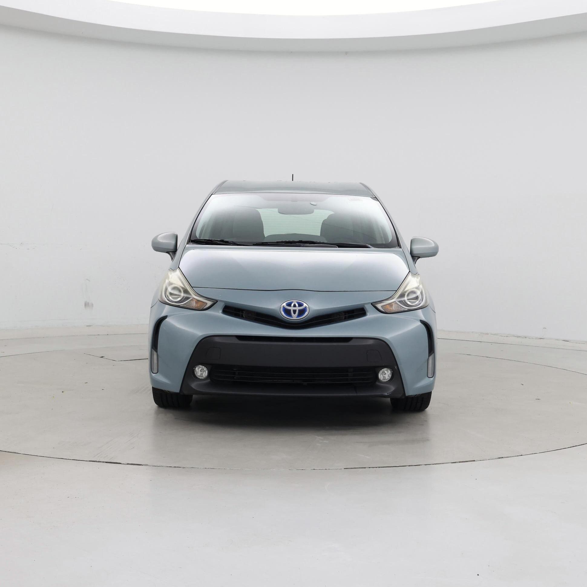 Thumbnail: 2015 Toyota Prius v - 5