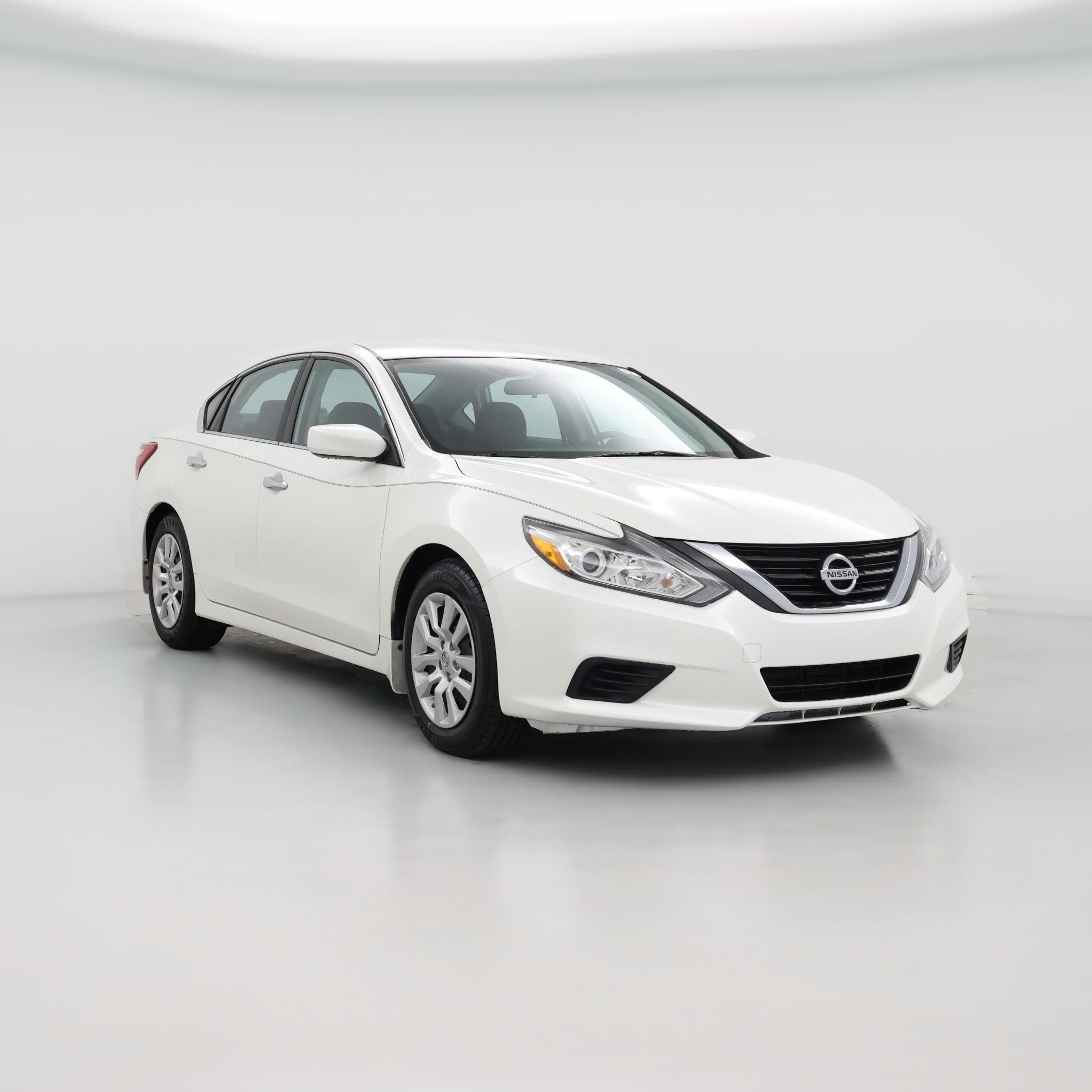 Thumbnail: 2017 Nissan Altima - 1
