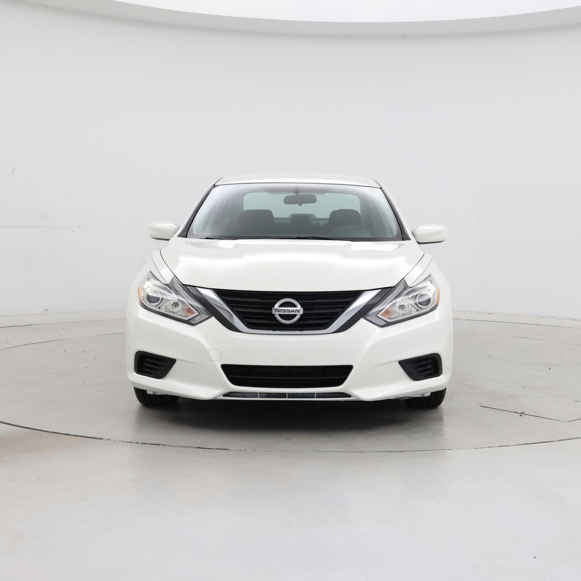 Thumbnail: 2017 Nissan Altima - 5