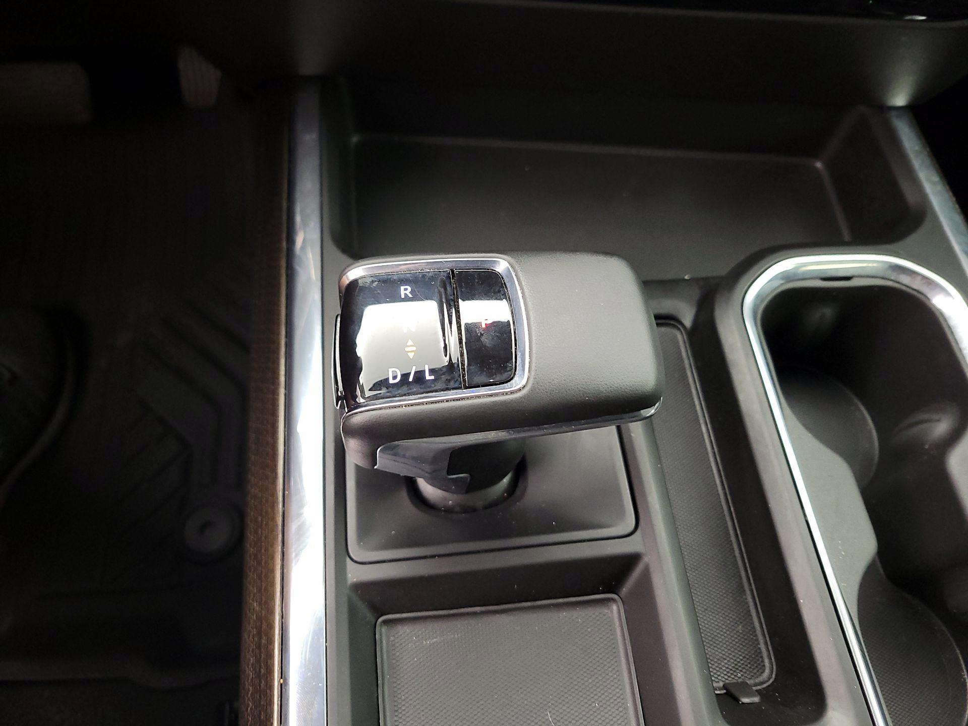 Thumbnail: 2023 Chevrolet Silverado 1500 - 17
