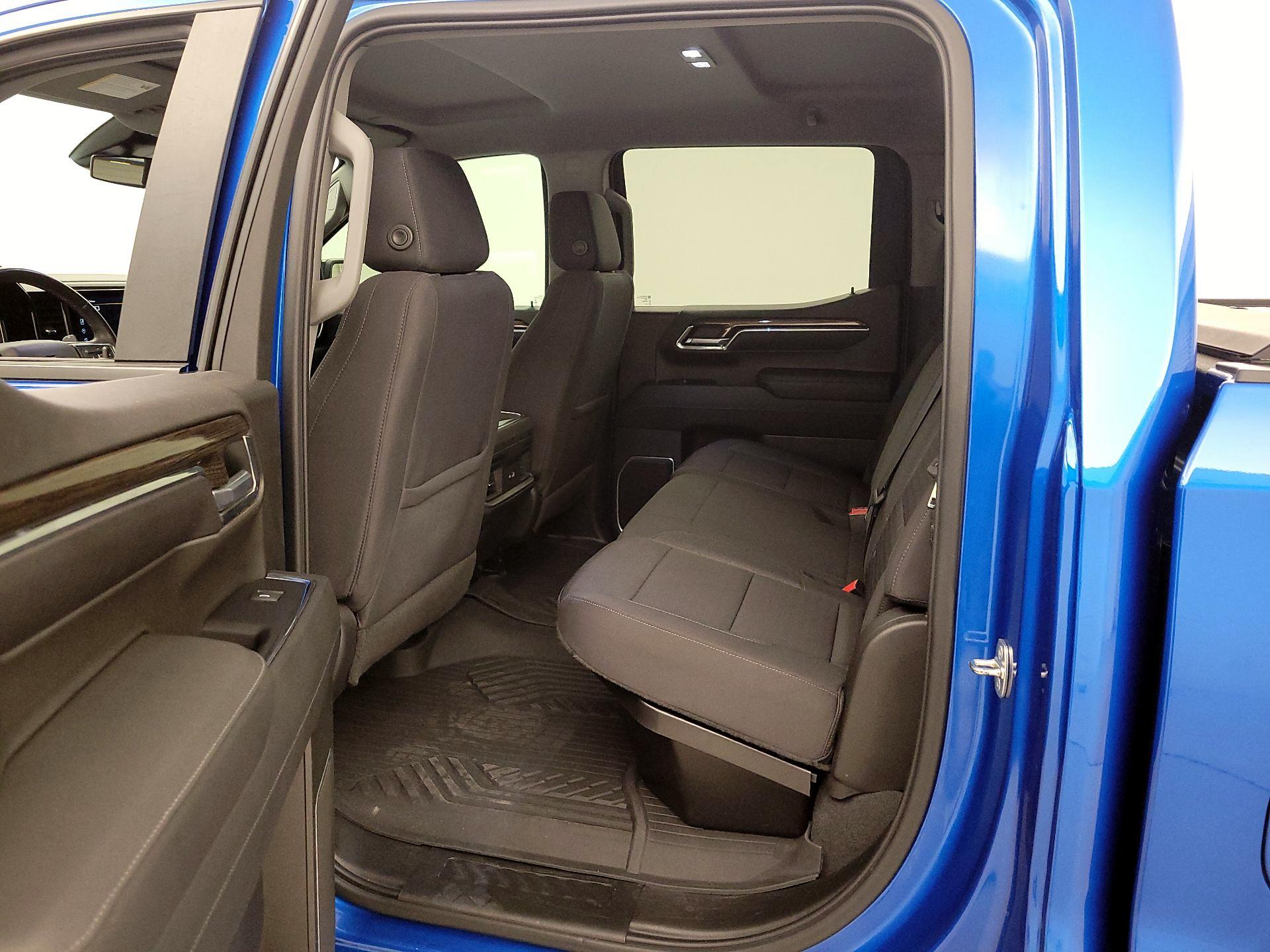 Thumbnail: 2023 Chevrolet Silverado 1500 - 19