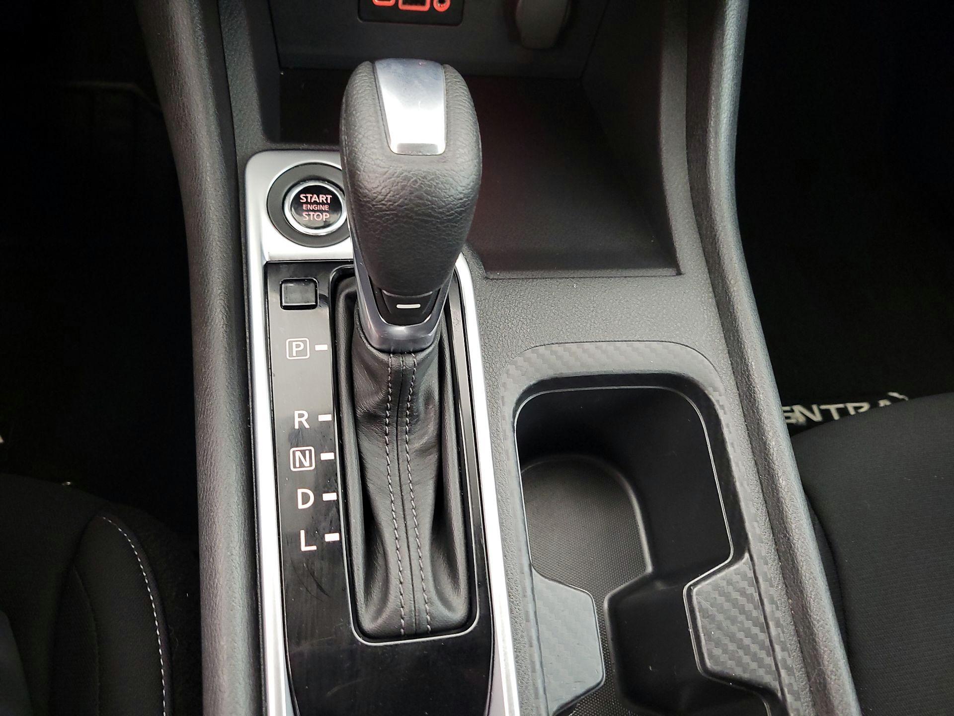 Thumbnail: 2022 Nissan Sentra - 17