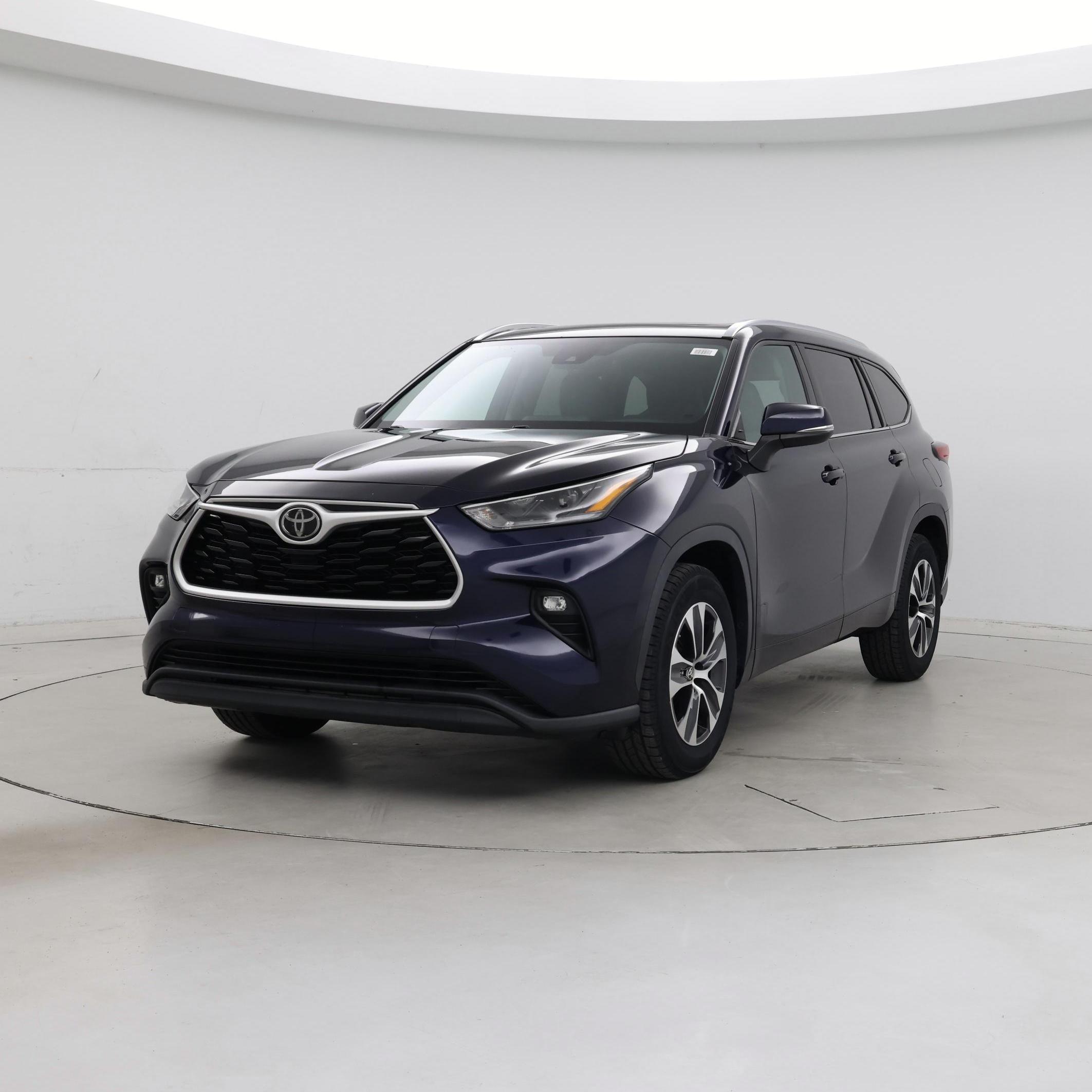 Thumbnail: 2021 Toyota Highlander - 4