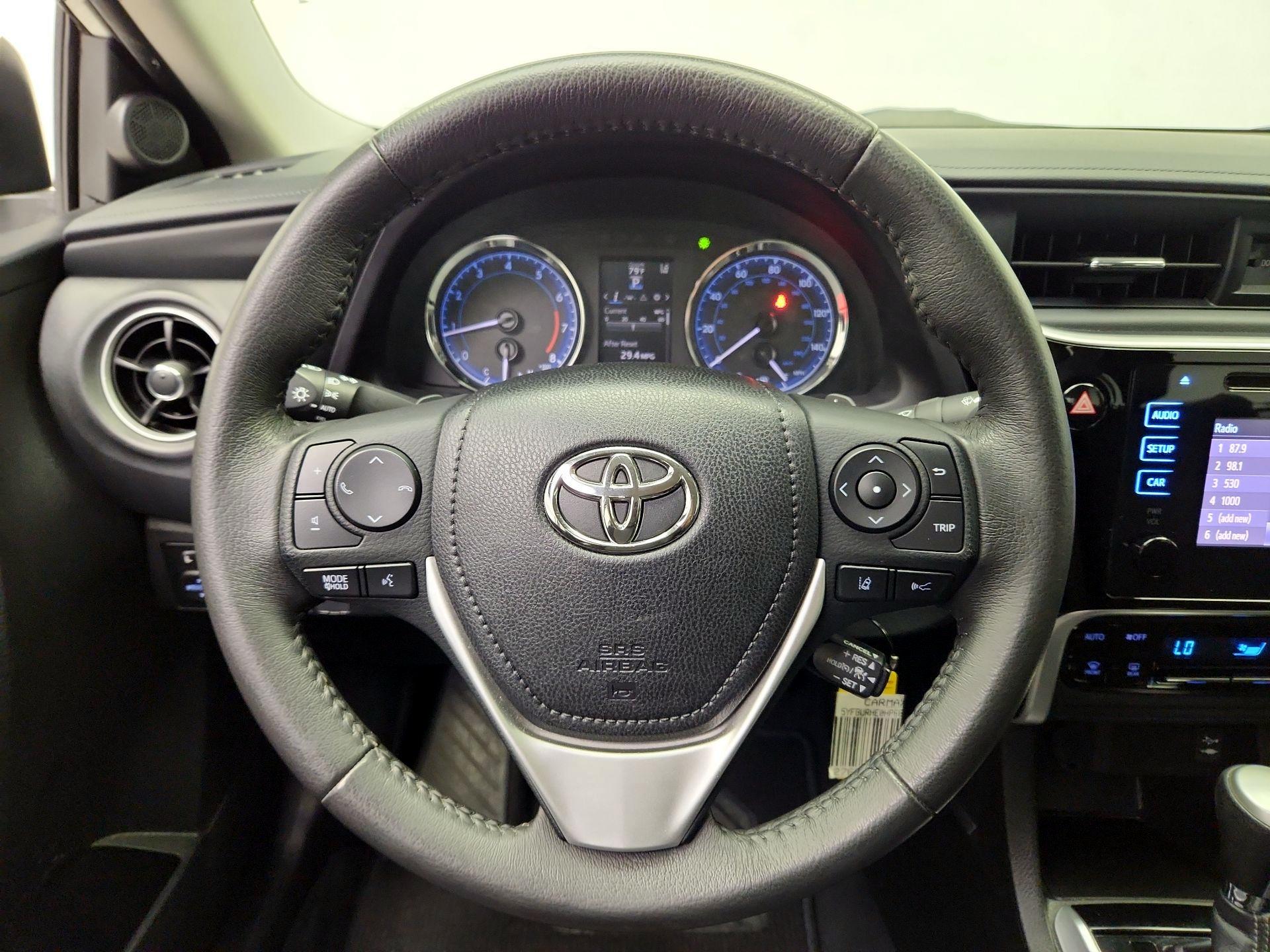 Thumbnail: 2017 Toyota Corolla - 10