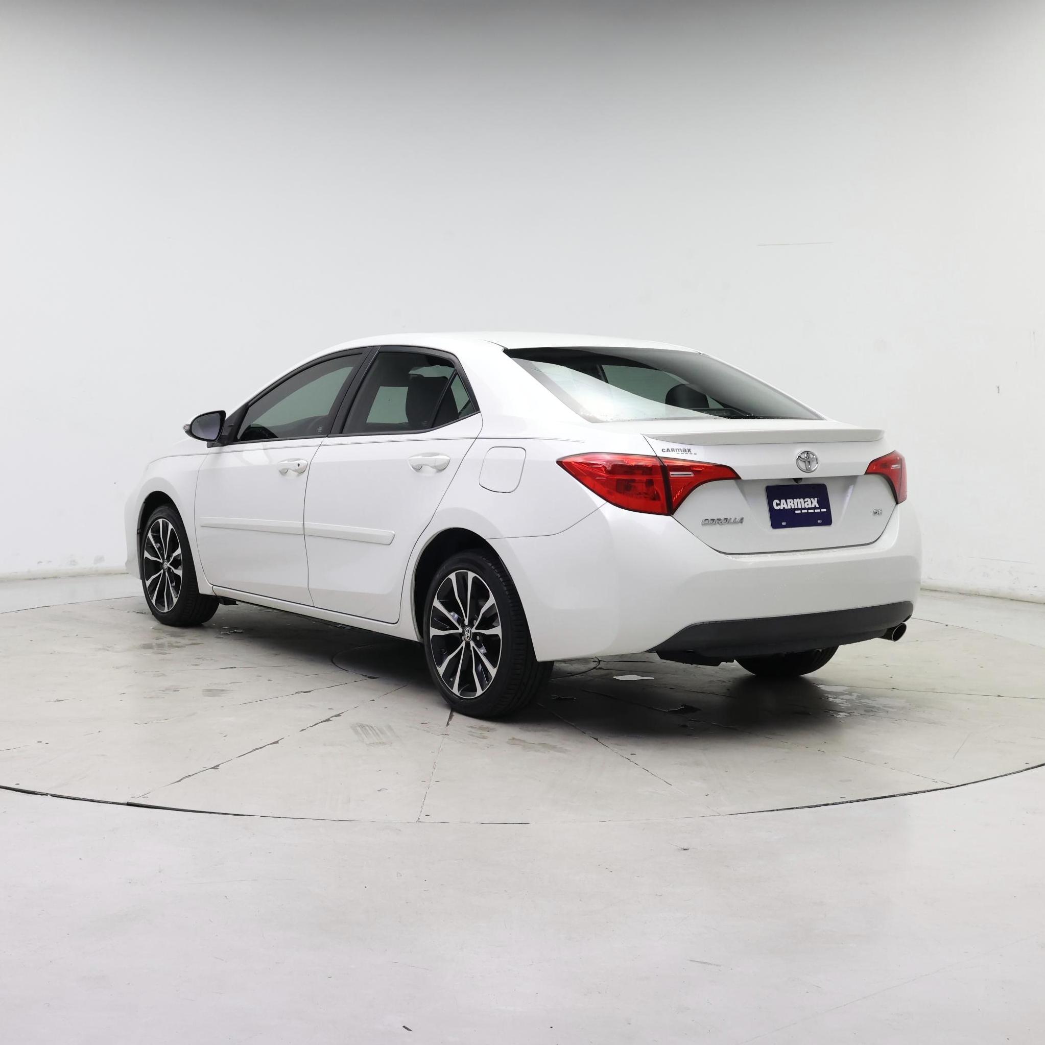 Thumbnail: 2017 Toyota Corolla - 2