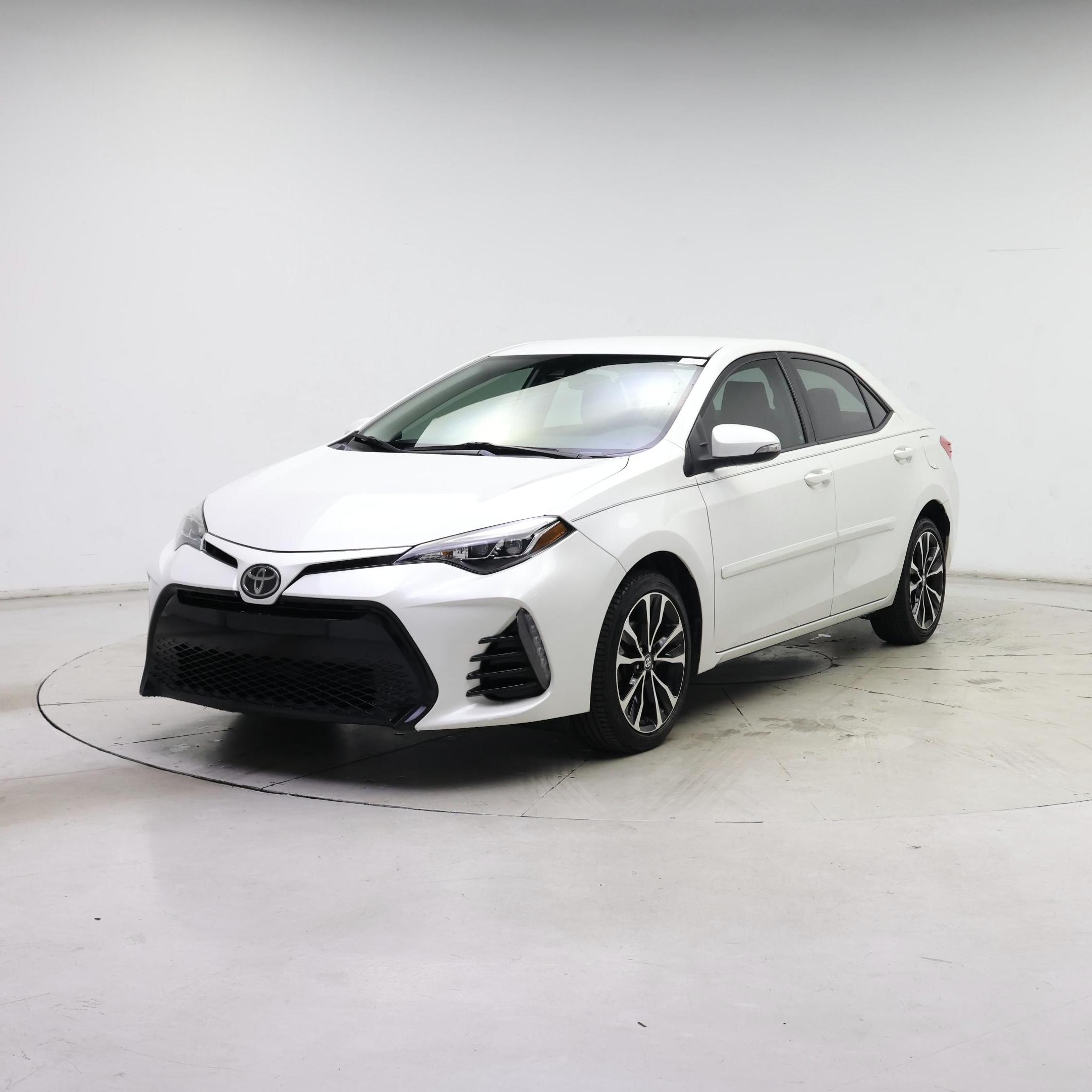 Thumbnail: 2017 Toyota Corolla - 4