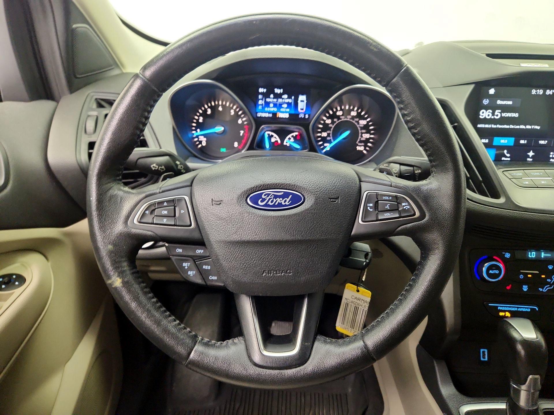 Thumbnail: 2017 Ford Escape - 10